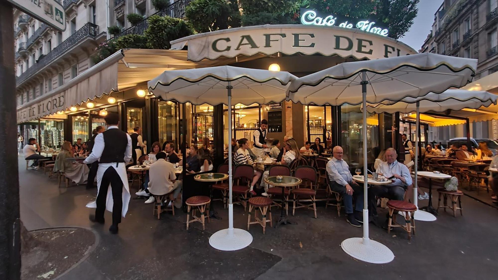 Apartment Gorgeous Place ,Center Paris,Close To Louvre Meusm And Eiffel Tour ,Front Metro