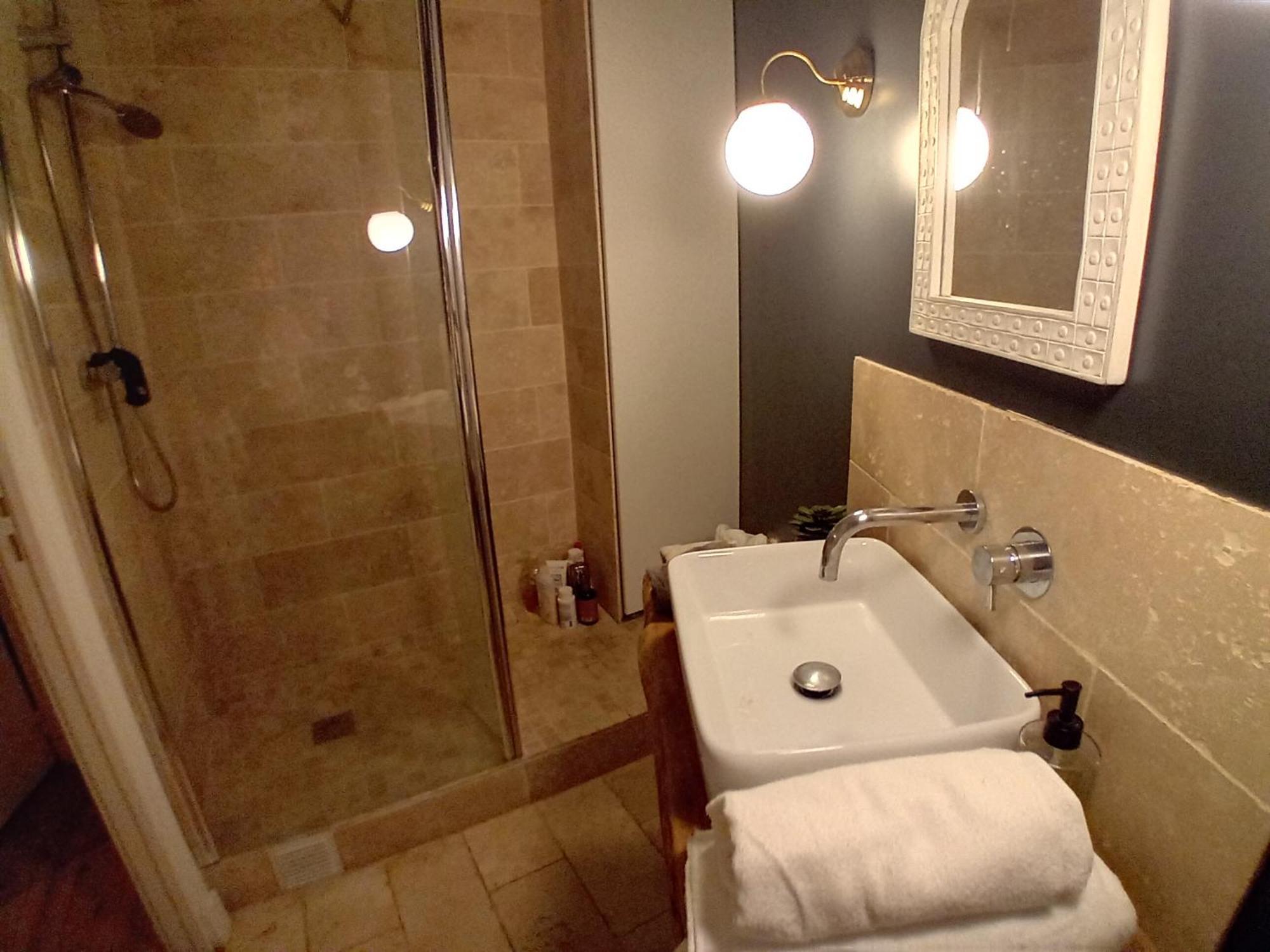 Gorgeous Place ,Center Paris,Close To Louvre Meusm And Eiffel Tour ,Front Metro Apartment