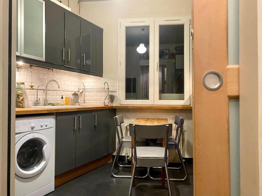 De Charme Pres Montmartre Apartamento Paris