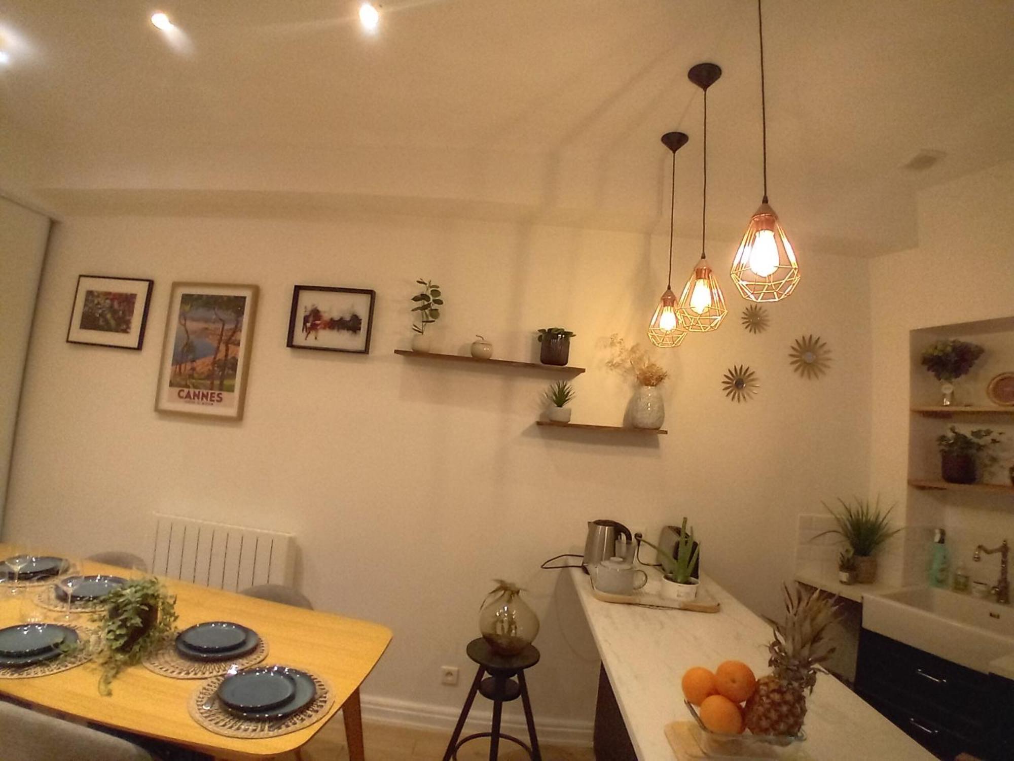 Apartment Gorgeous Place ,Center Paris,Close To Louvre Meusm And Eiffel Tour ,Front Metro Paris
