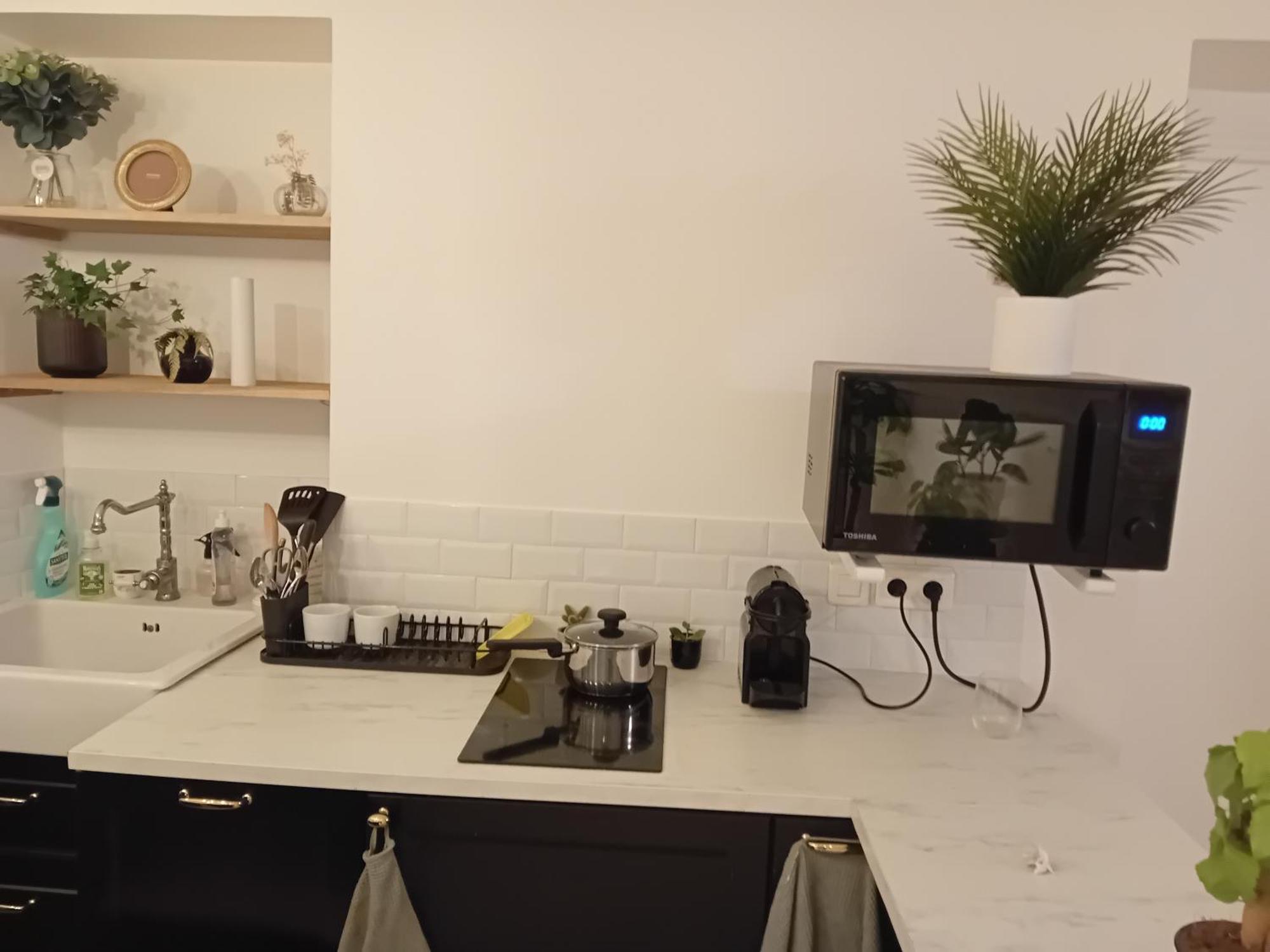 Apartment Gorgeous Place ,Center Paris,Close To Louvre Meusm And Eiffel Tour ,Front Metro