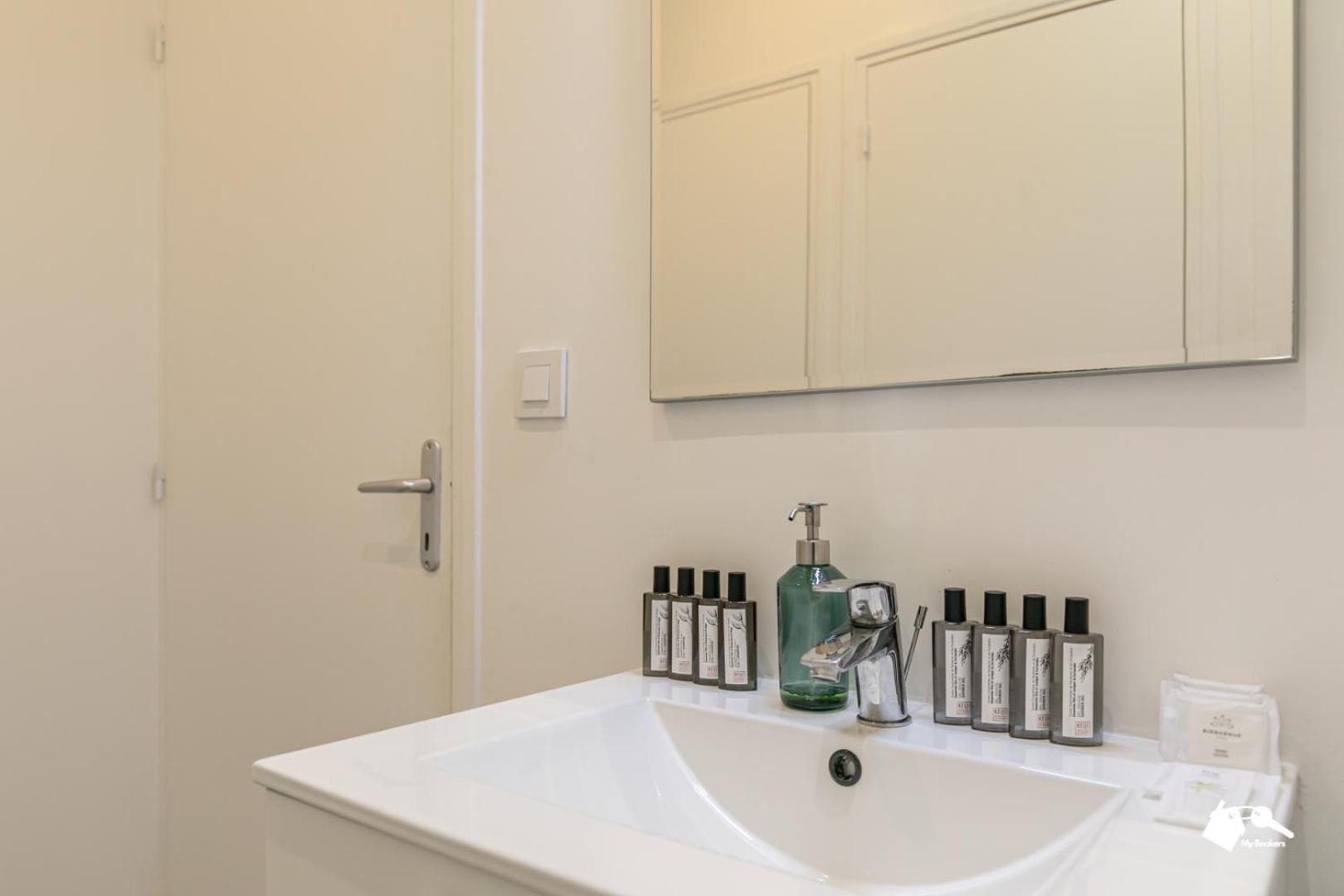 Mba - Petion Splendide Appartement Paris