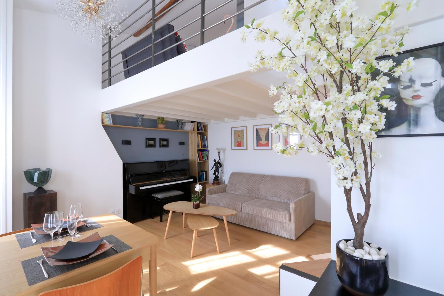 Apartment Triplex Refait A Neuf A Bastille Paris