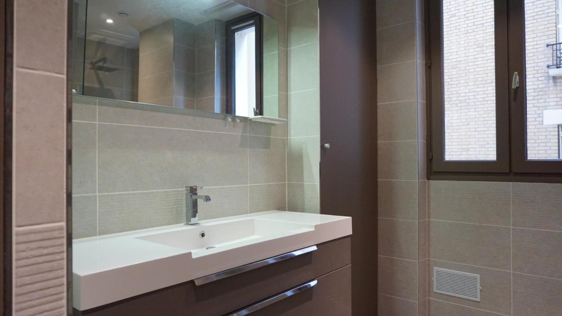 Rue Poncelet - 17 Apartment *