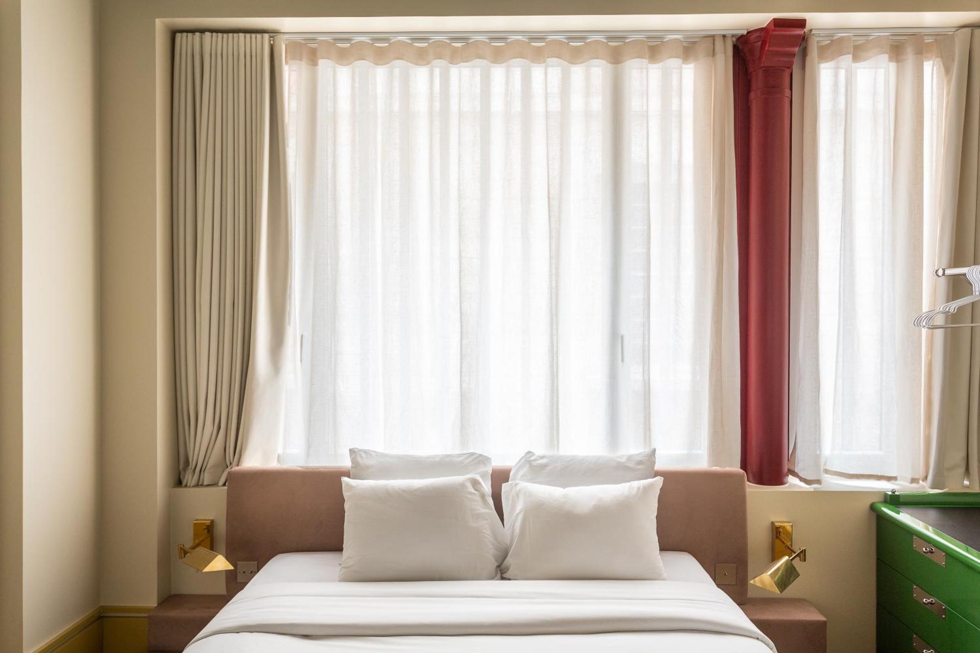 Pied A Terre Oberkampf Paris