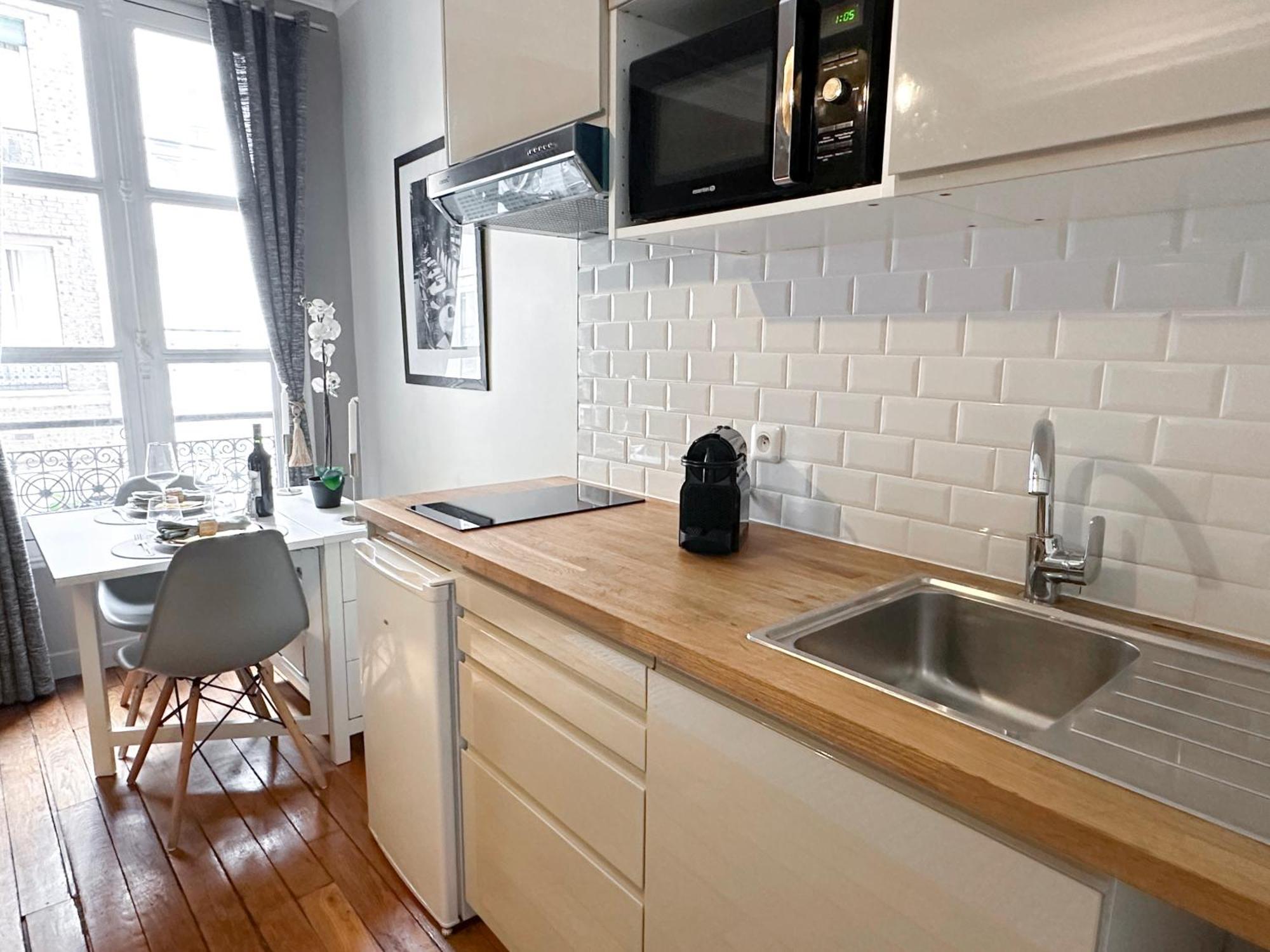 Unique Flat Near Louvre & Palais Royal Apartment Paris