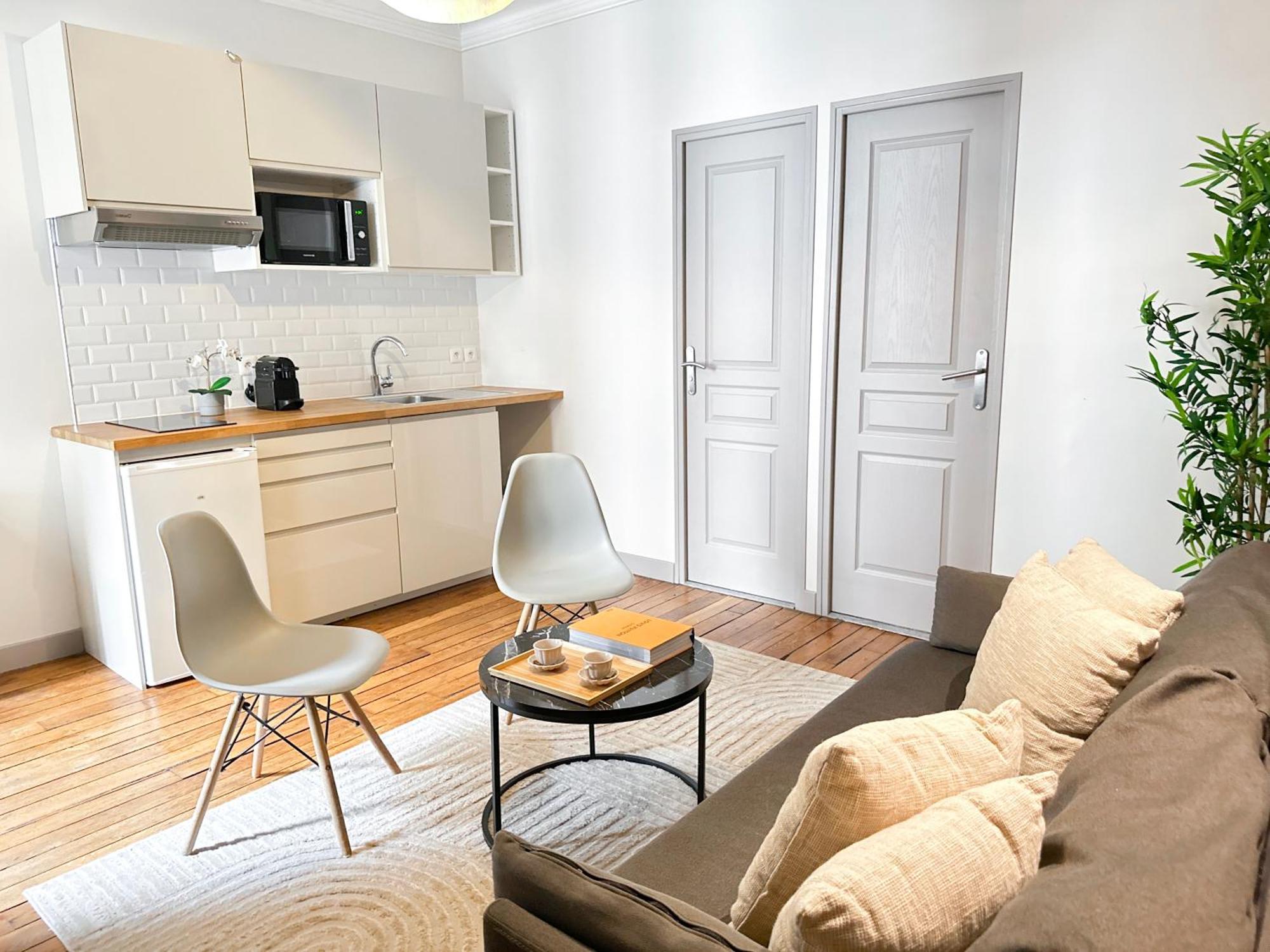 Apartment Unique Flat Near Louvre & Palais Royal Paris