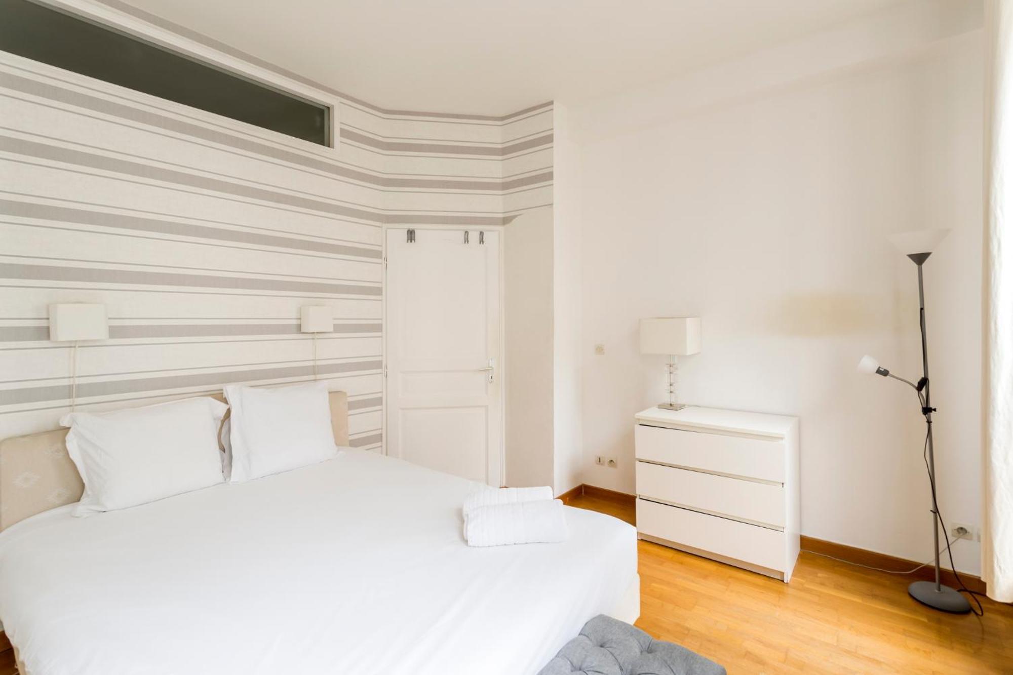 Champs-elysees Lincoln - 2bdr Appart hôtel *
