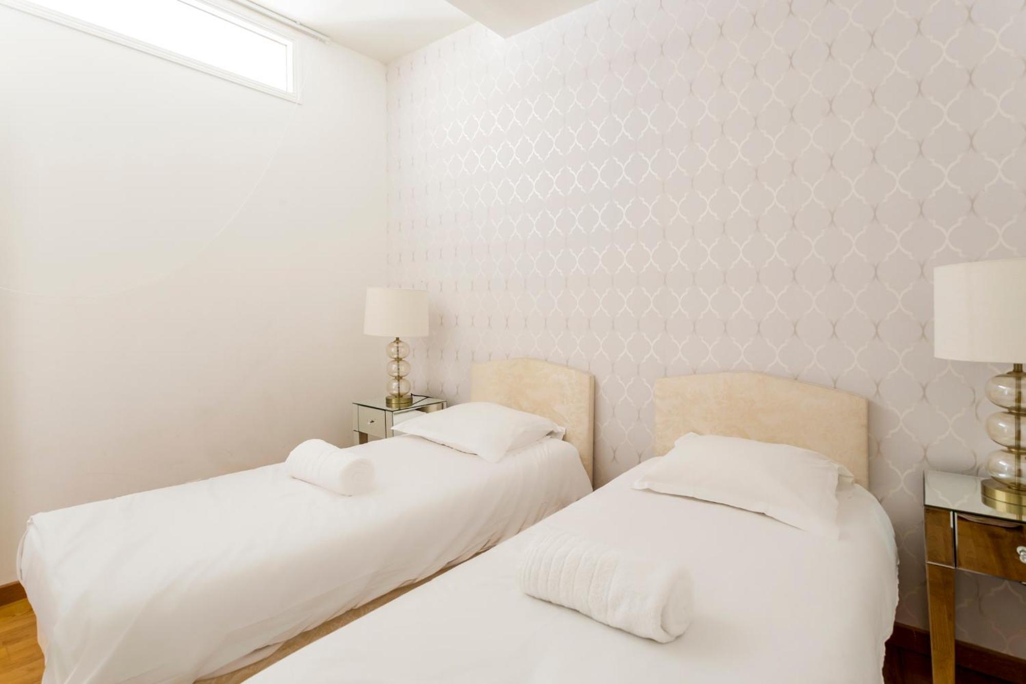 Champs-elysees Lincoln - 2bdr * Paris