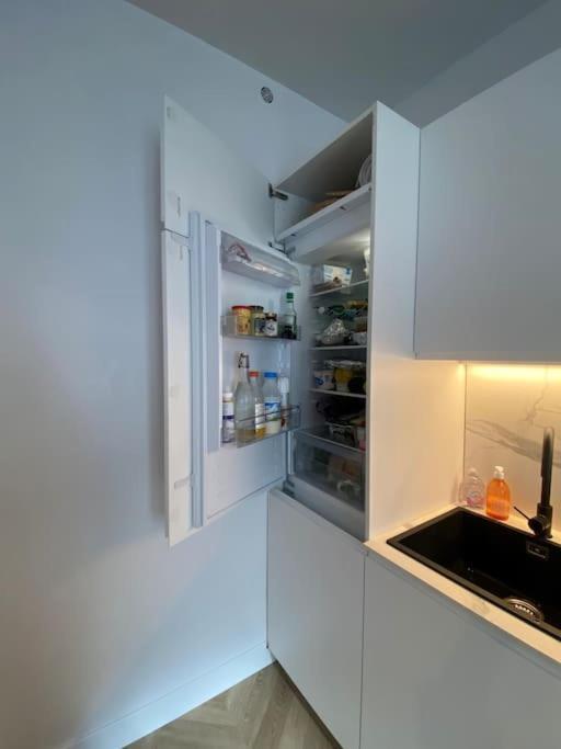 Renovated 16th Flat Paris