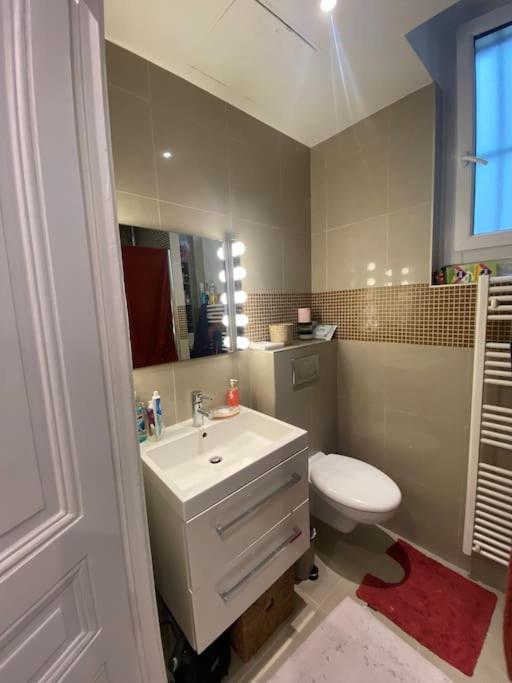 Apartment Renovated 16th Flat