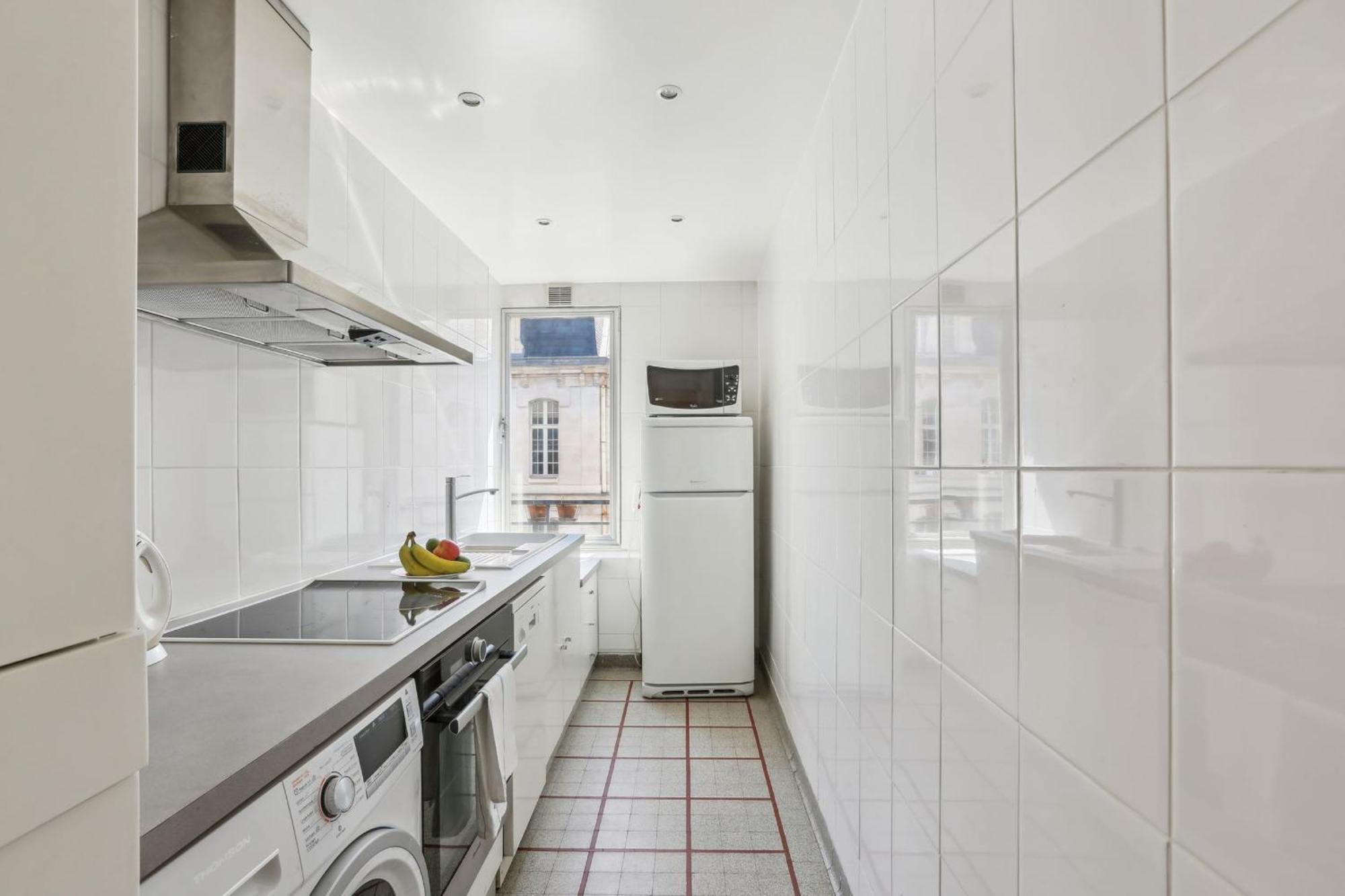 Trocadero & Arc De Triomphe With Balcony - Cityapartmentstay *