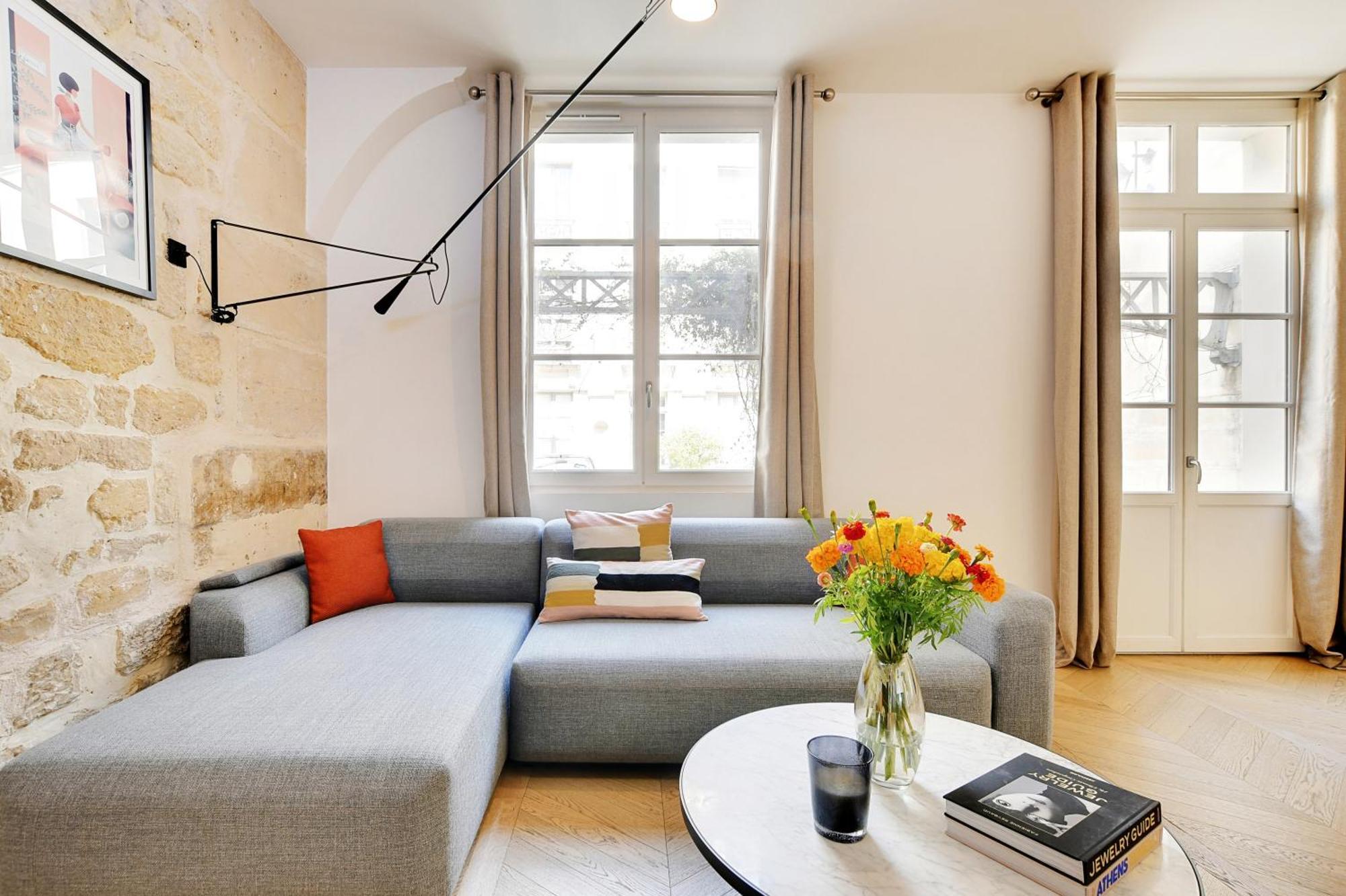 Sereners In Place Des Vosges - Rue De Birague Apartment