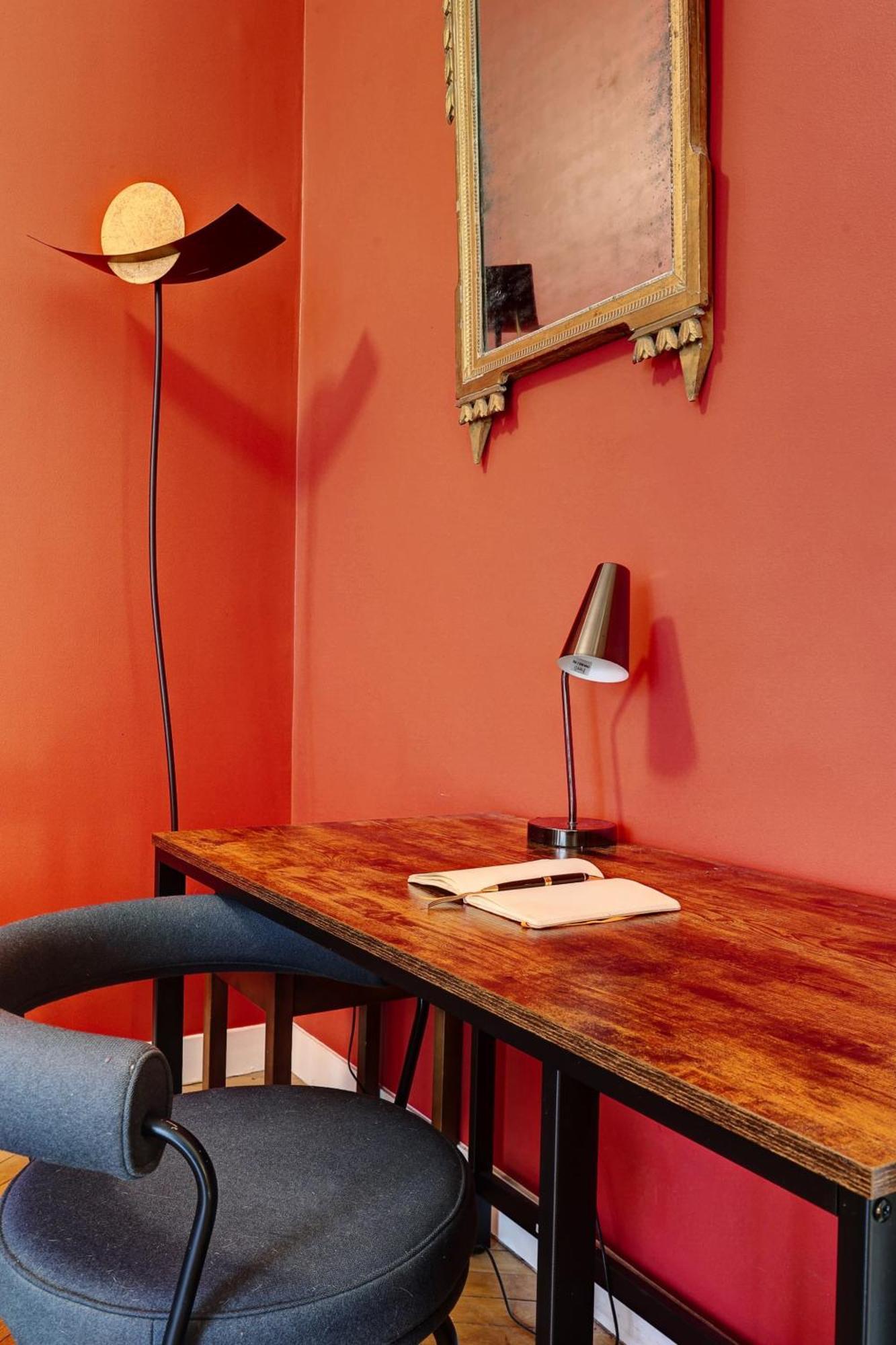 The Seine & Pont De L'alma - 2br With Balcony - Cityapartmentstay