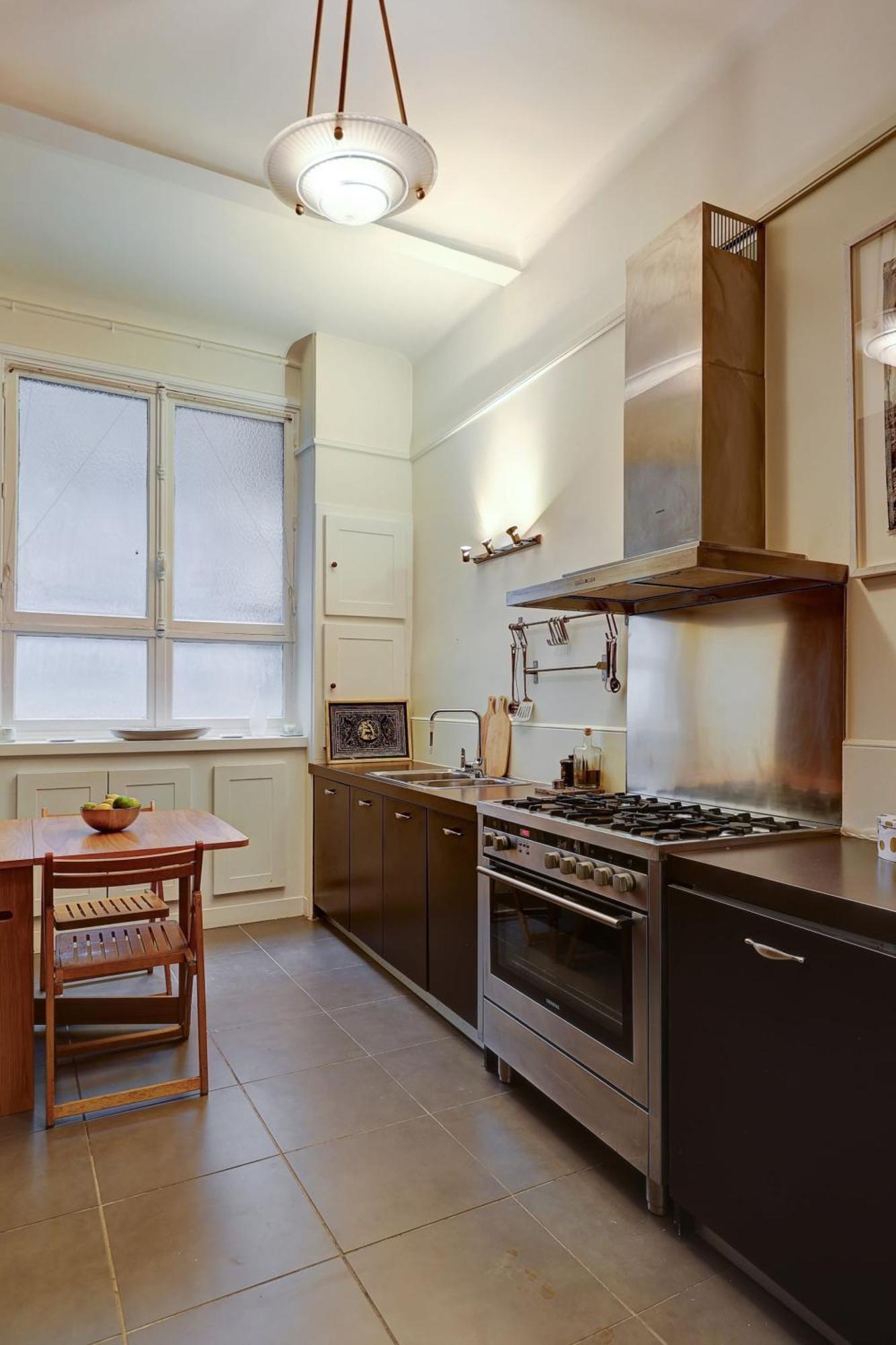 The Seine & Pont De L'alma - 2br With Balcony - Cityapartmentstay Apartment