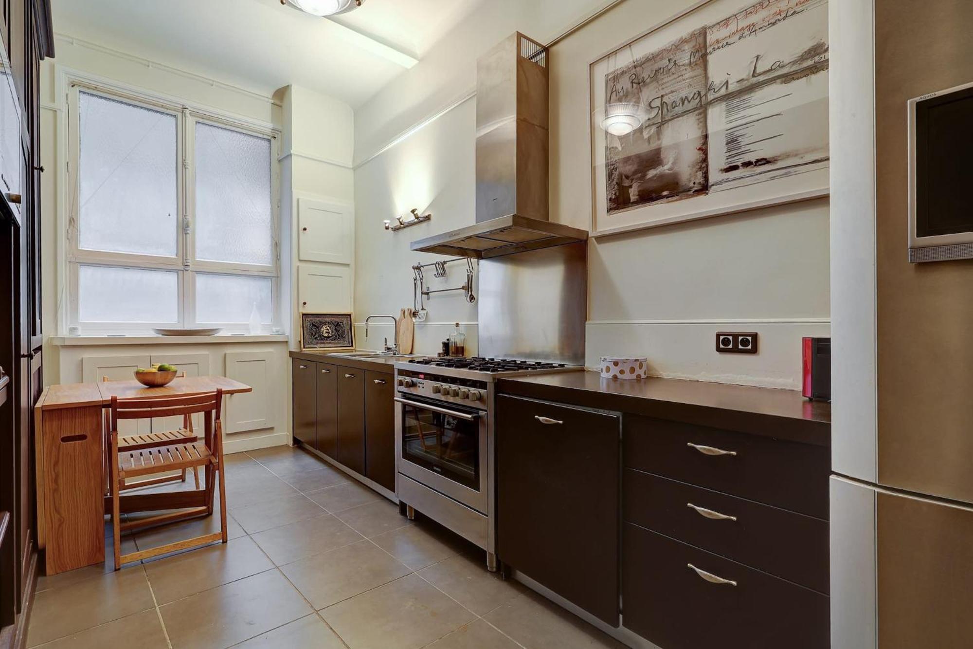 The Seine & Pont De L'alma - 2br With Balcony - Cityapartmentstay Apartment *