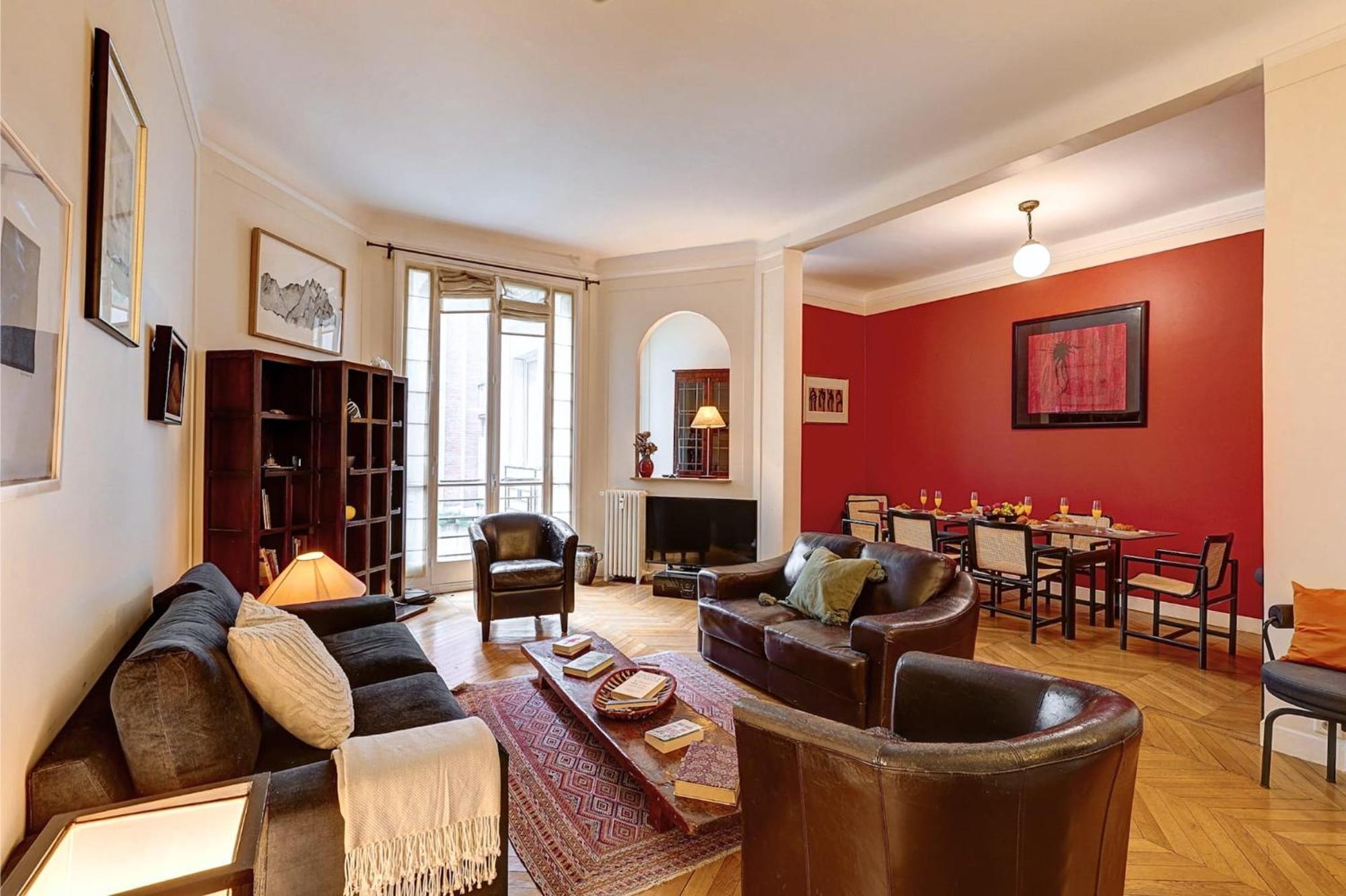 The Seine & Pont De L'alma - 2br With Balcony - Cityapartmentstay Apartment