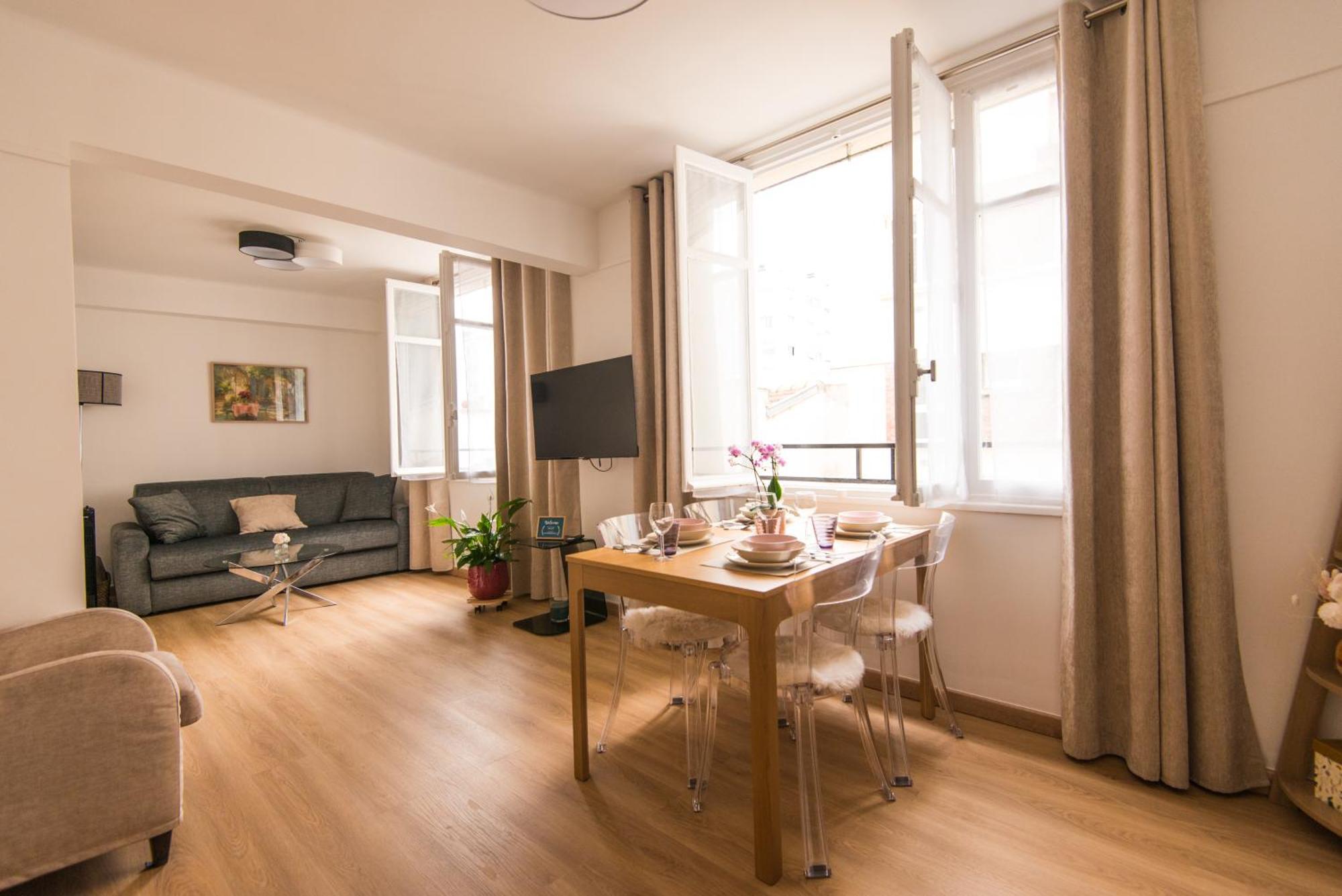 Apartment Luxury Art Deco Elegant Escape By Eiffel Tower Paris