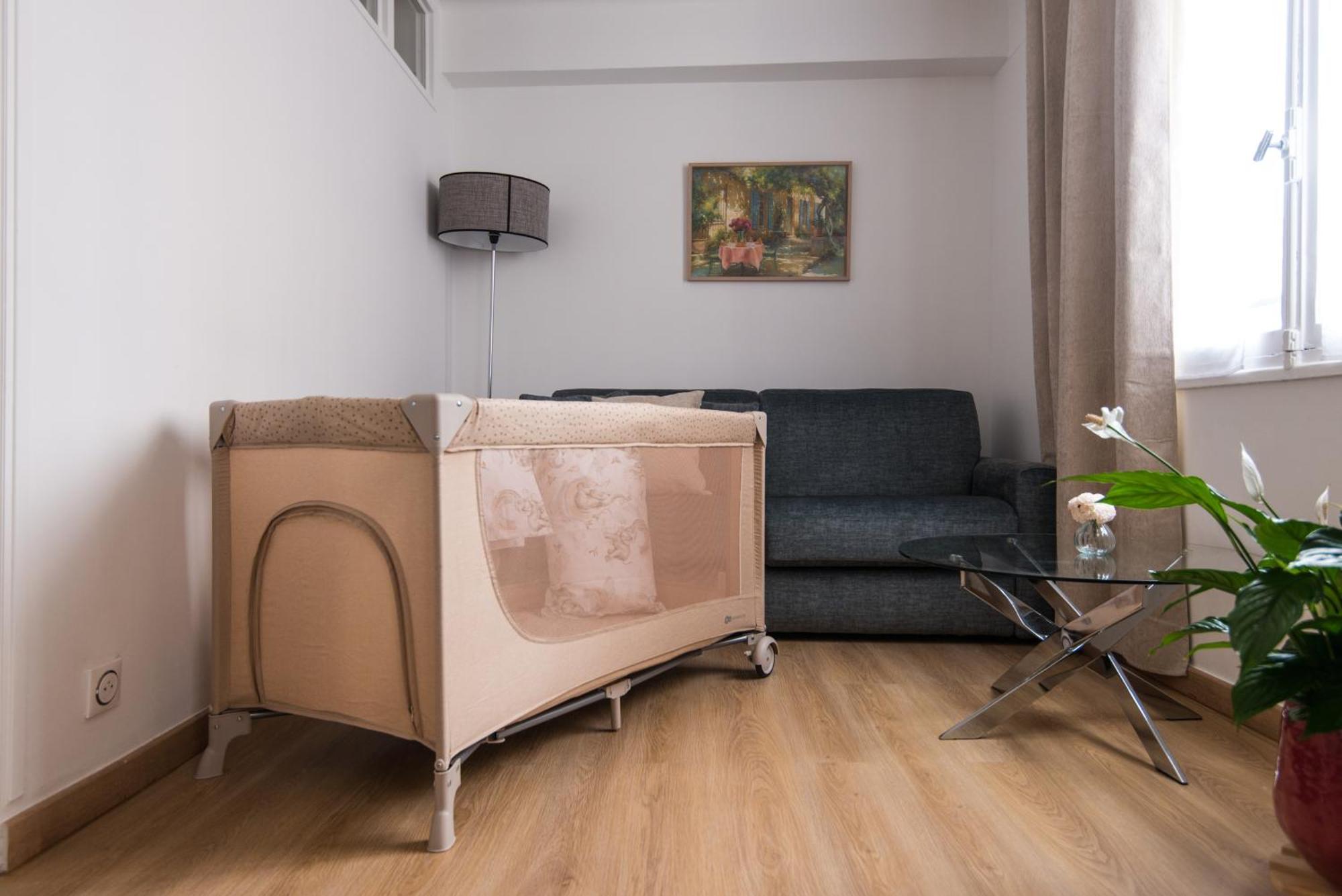 Apartment Luxury Art Deco Elegant Escape By Eiffel Tower *