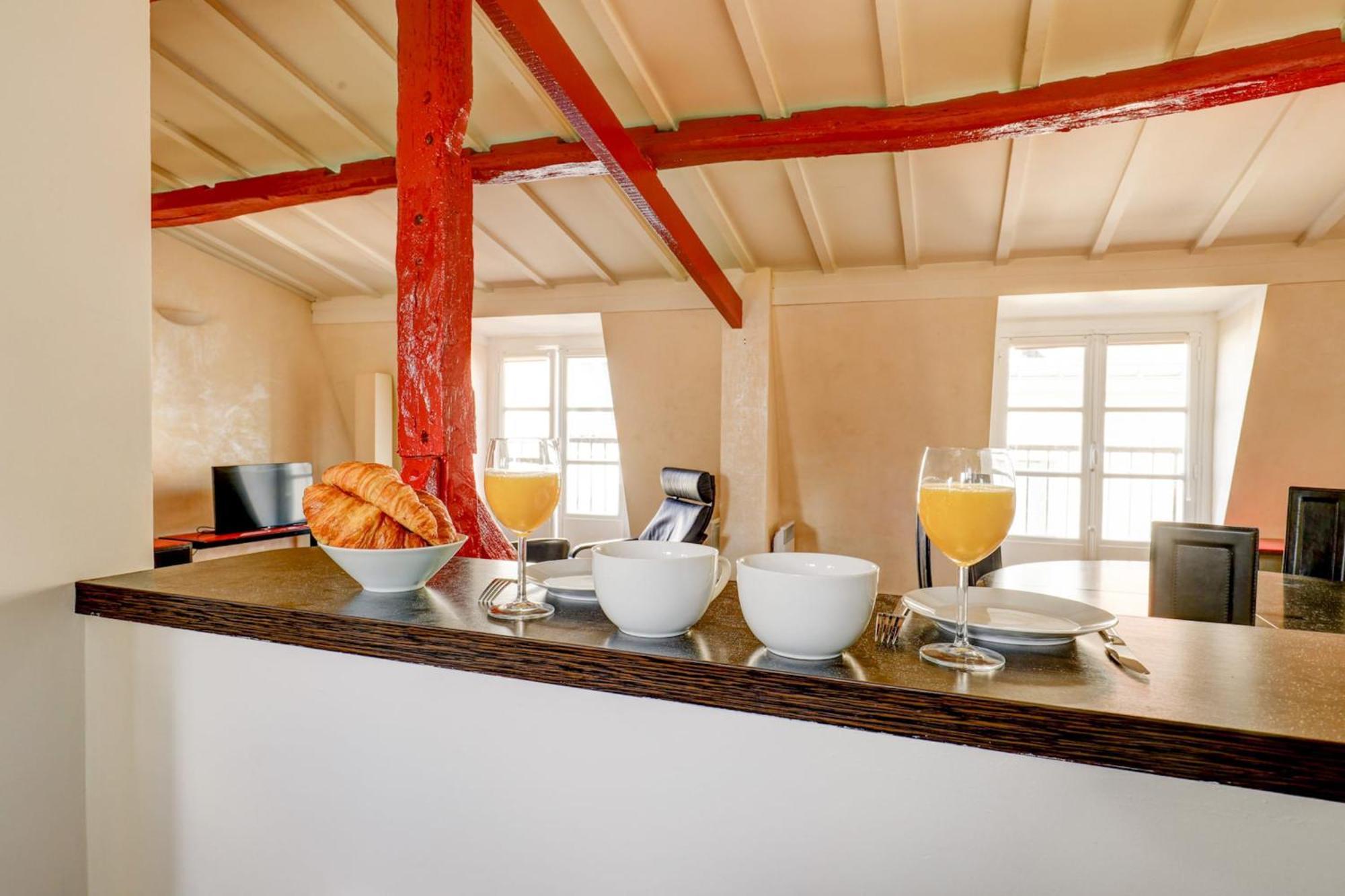 Latin Quarter & Sorbonne - 2br - Cityapartmentstay Apartment