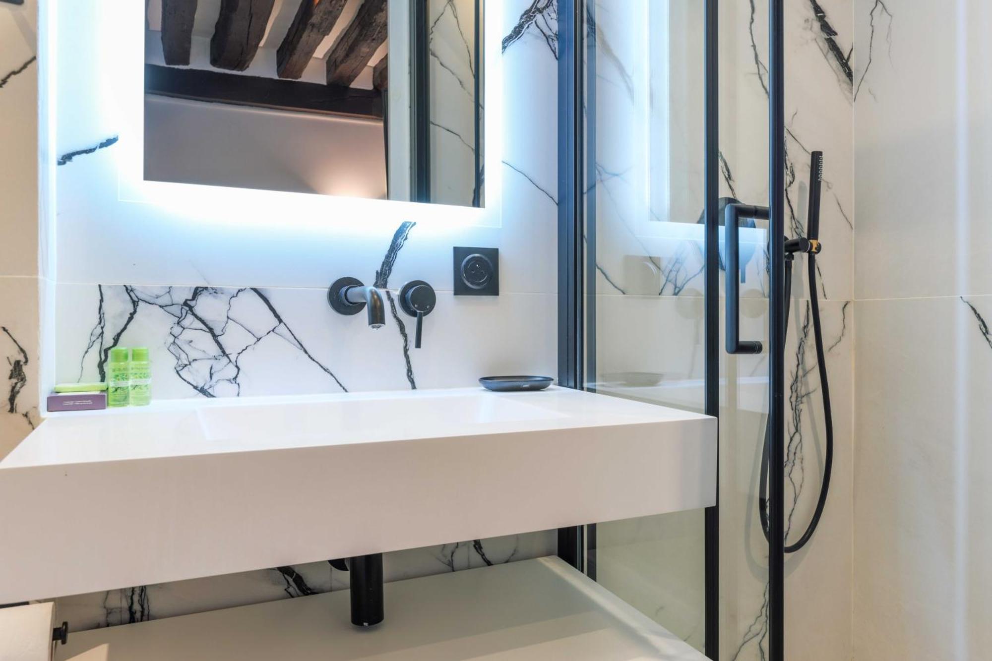 Relaxing Urban Getaway, Notre Dame Apartamento