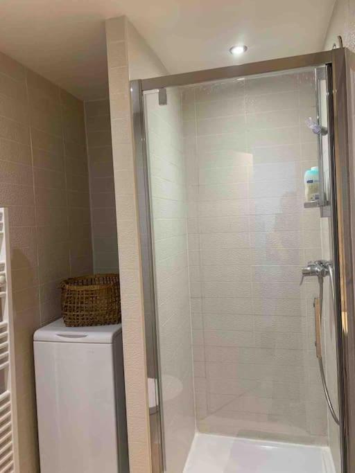 Apartment Parisien- Calme Et Lumineux -2 Pax *