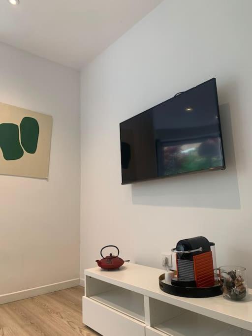 Parisien- Calme Et Lumineux -2 Pax Apartment Paris
