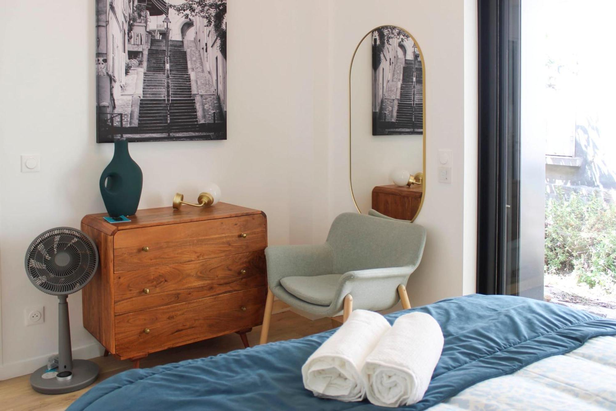 Duplex - Close To Place De La Bastille