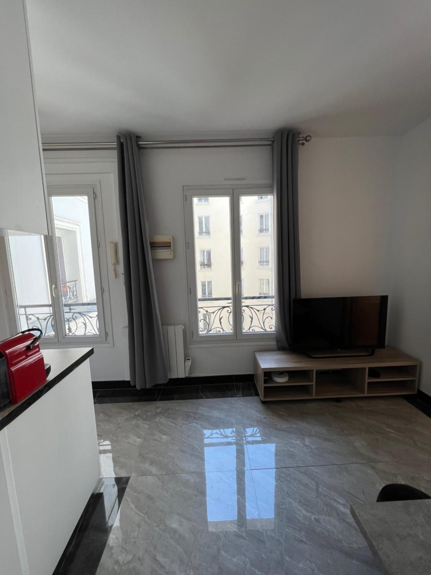 2024 Olympics 3-4 Persons Apartment