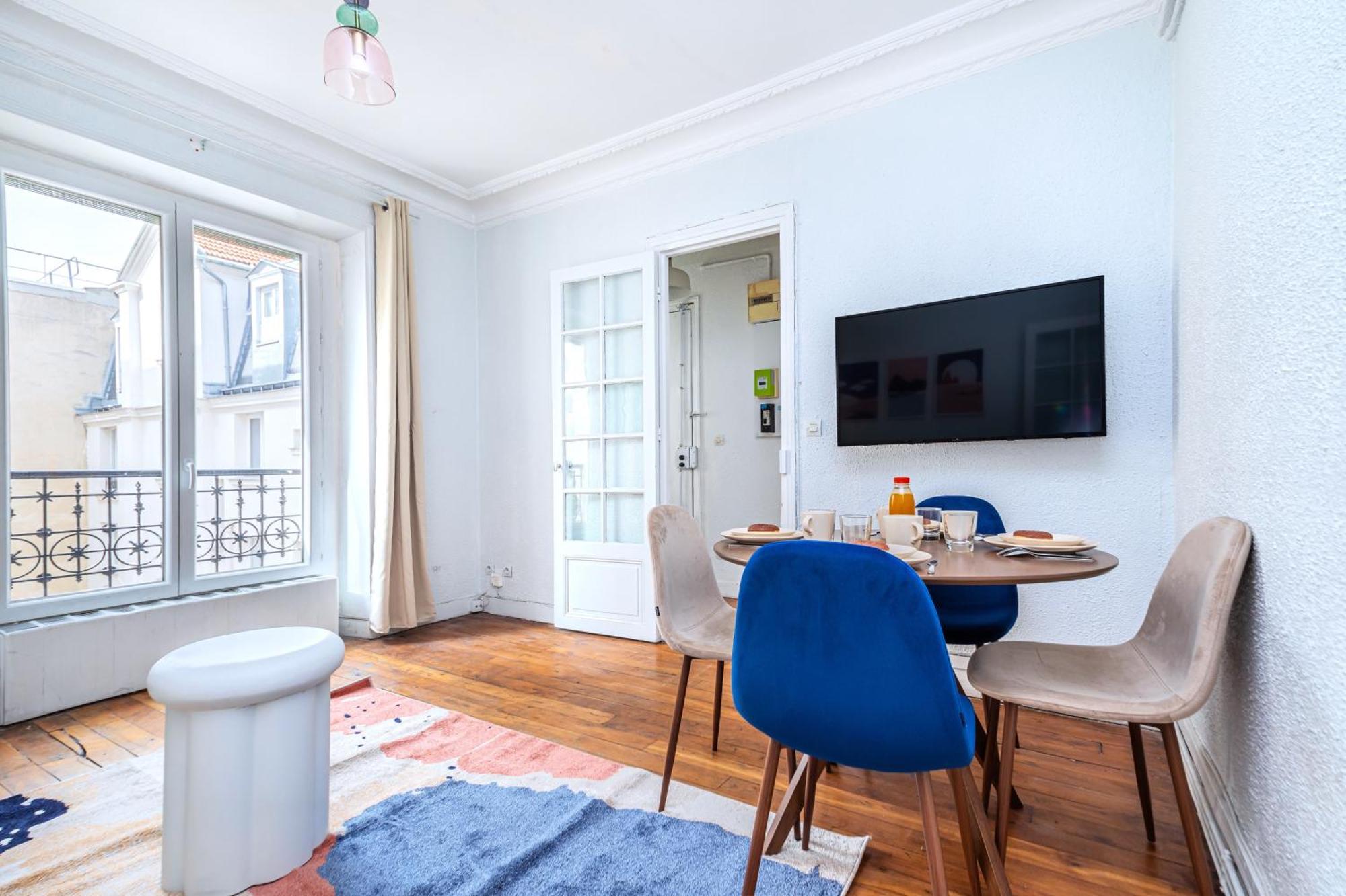Blue And Pink Flat Next Montparnasse Apartment *