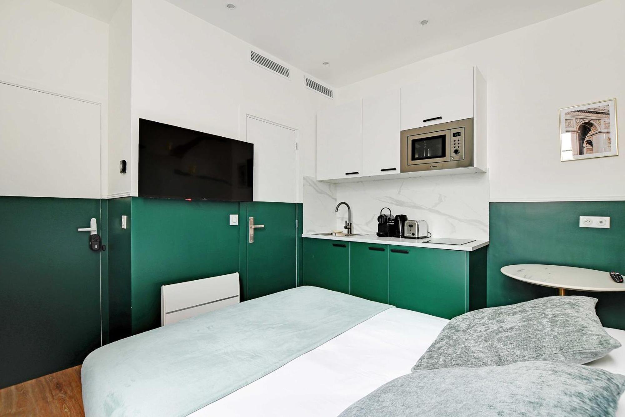 Beautiful For 2p With A-c - Near Montmartre Apartment *