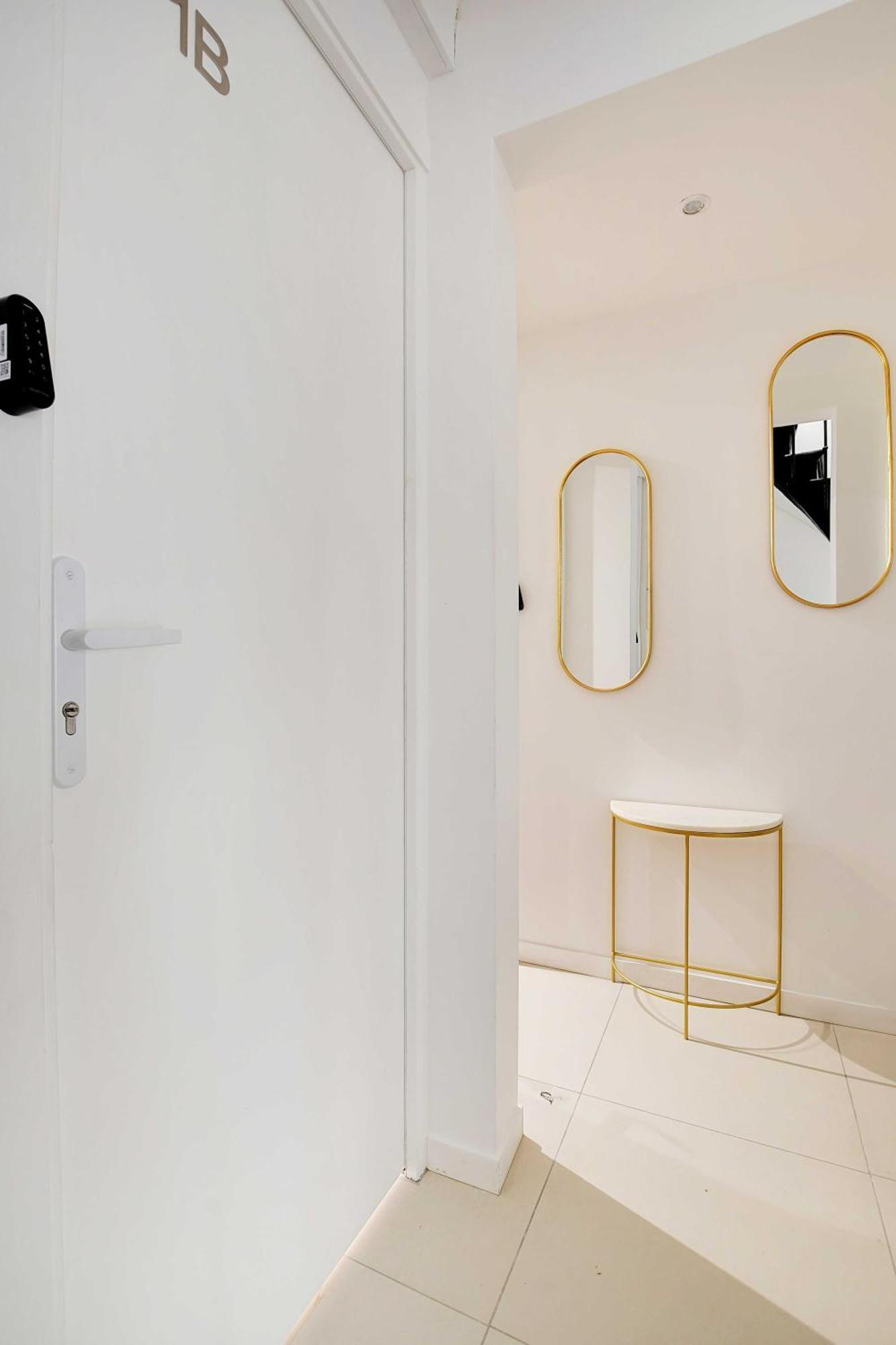 Cosy For 2p With A-c - Near Montmartre *