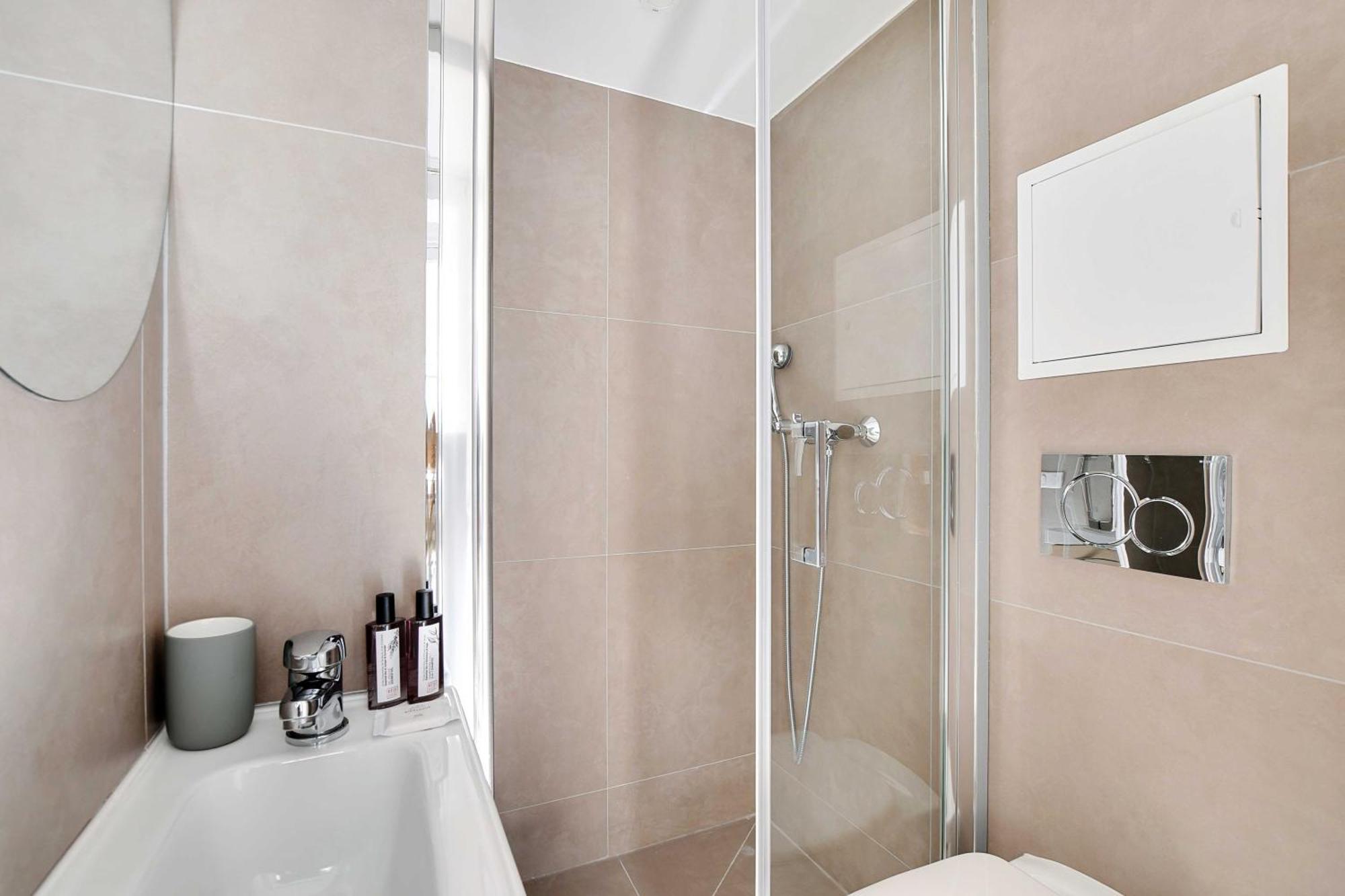 Cosy For 2p With A-c - Near Montmartre Apartment