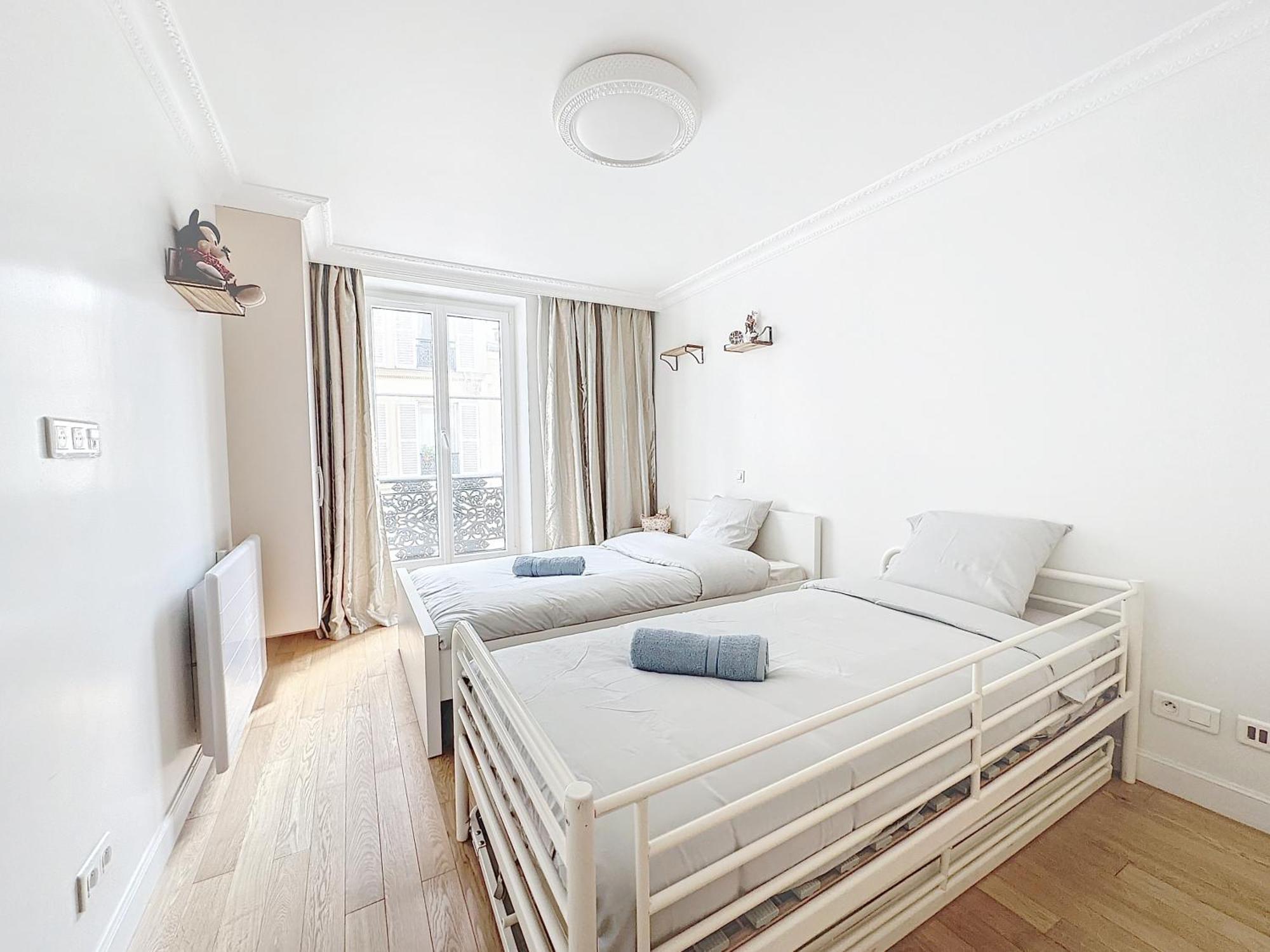 Appartement 118 - , Place De La Republique, 7 Personnes Paris