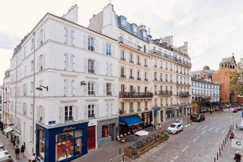 Delight In Montmartre - A True Parisian Apartment