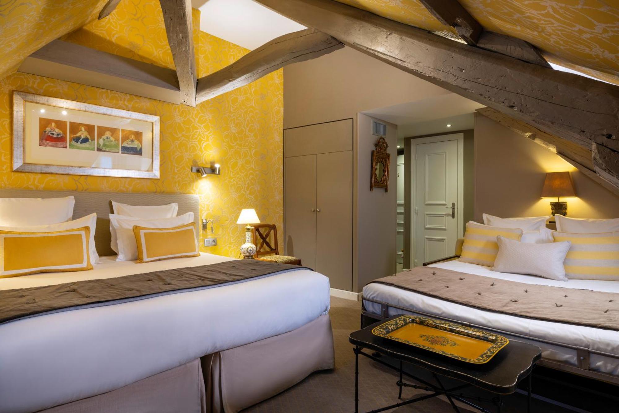 Le Relais Des Halles Hotel 4*