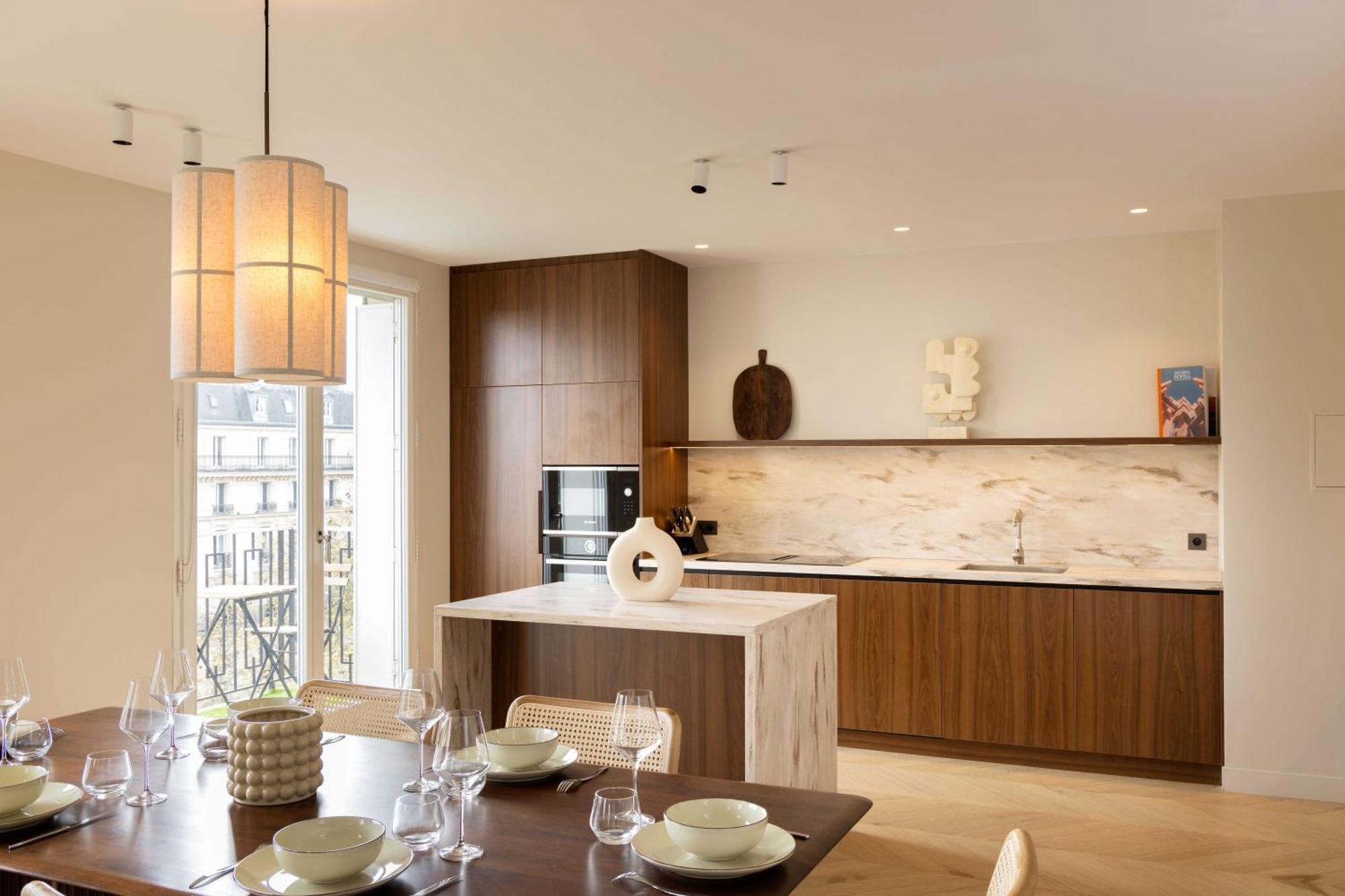Spacious - 3br-8p - Eiffel Tower Apartment Paris