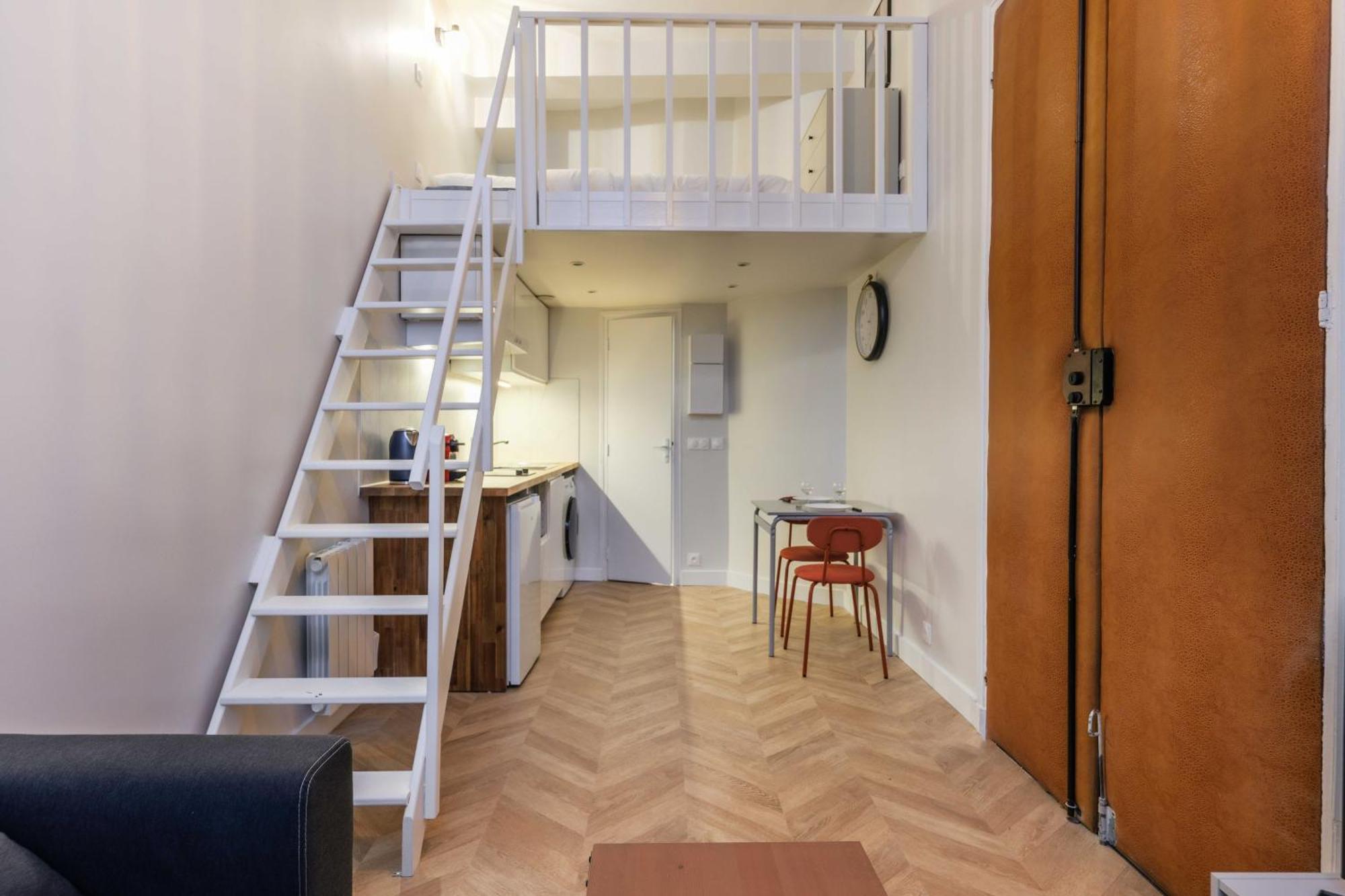 Charming Appt 8rd De Apartment