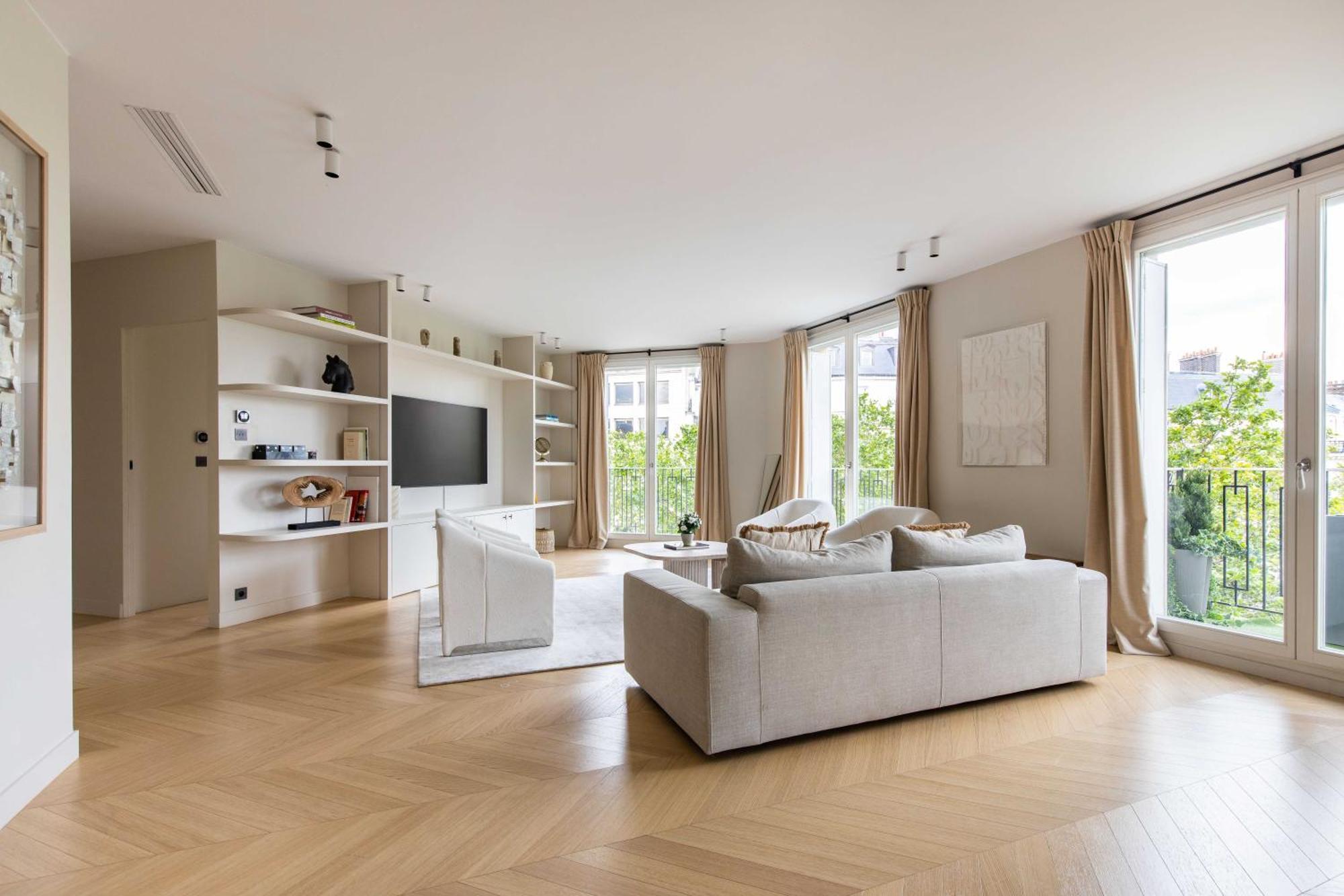 Elegant - 3b 6p - Eiffel Tower Apartment