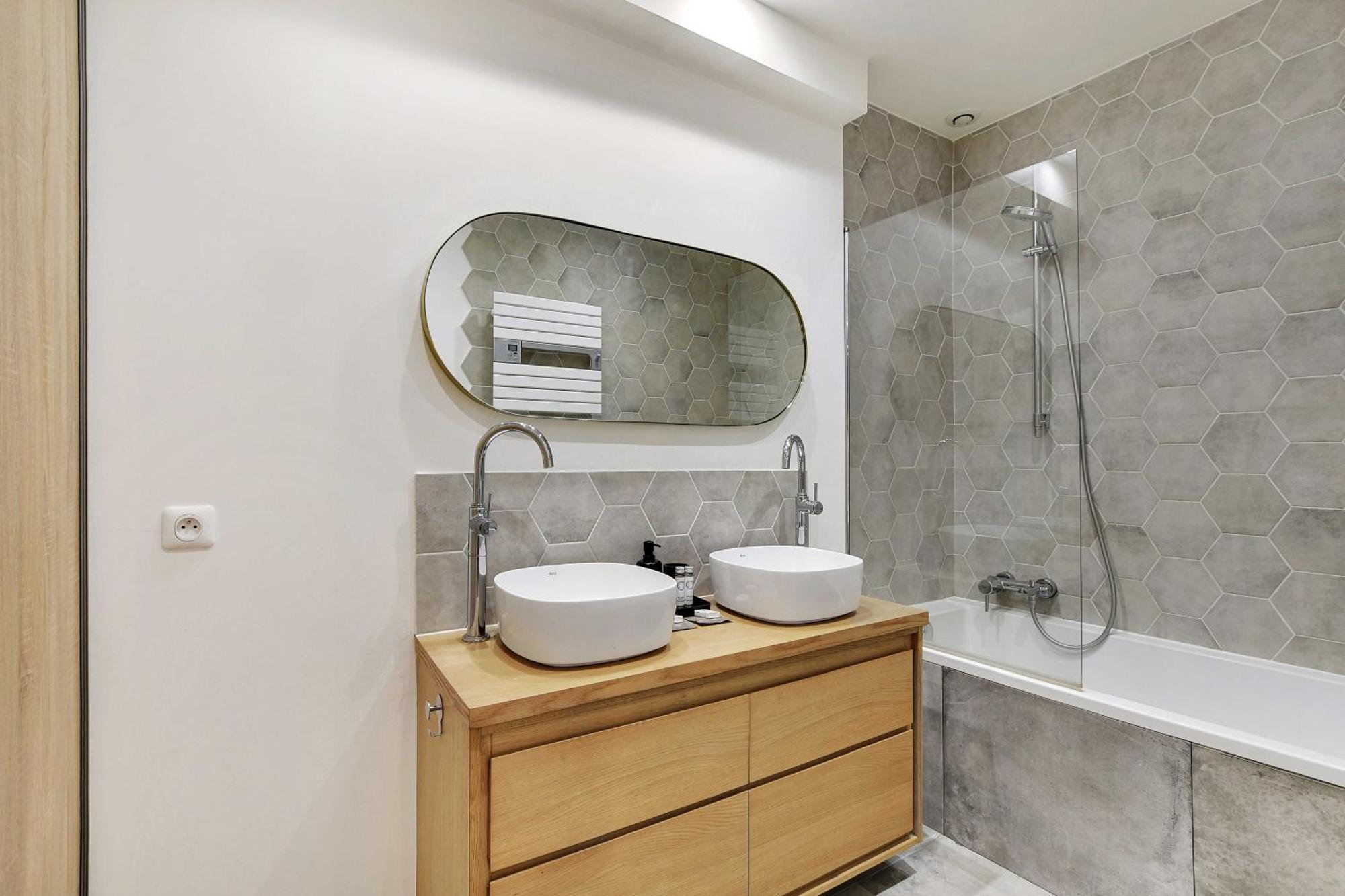 Modern - 2br-6p - In Heart Of Le Marais * Paris