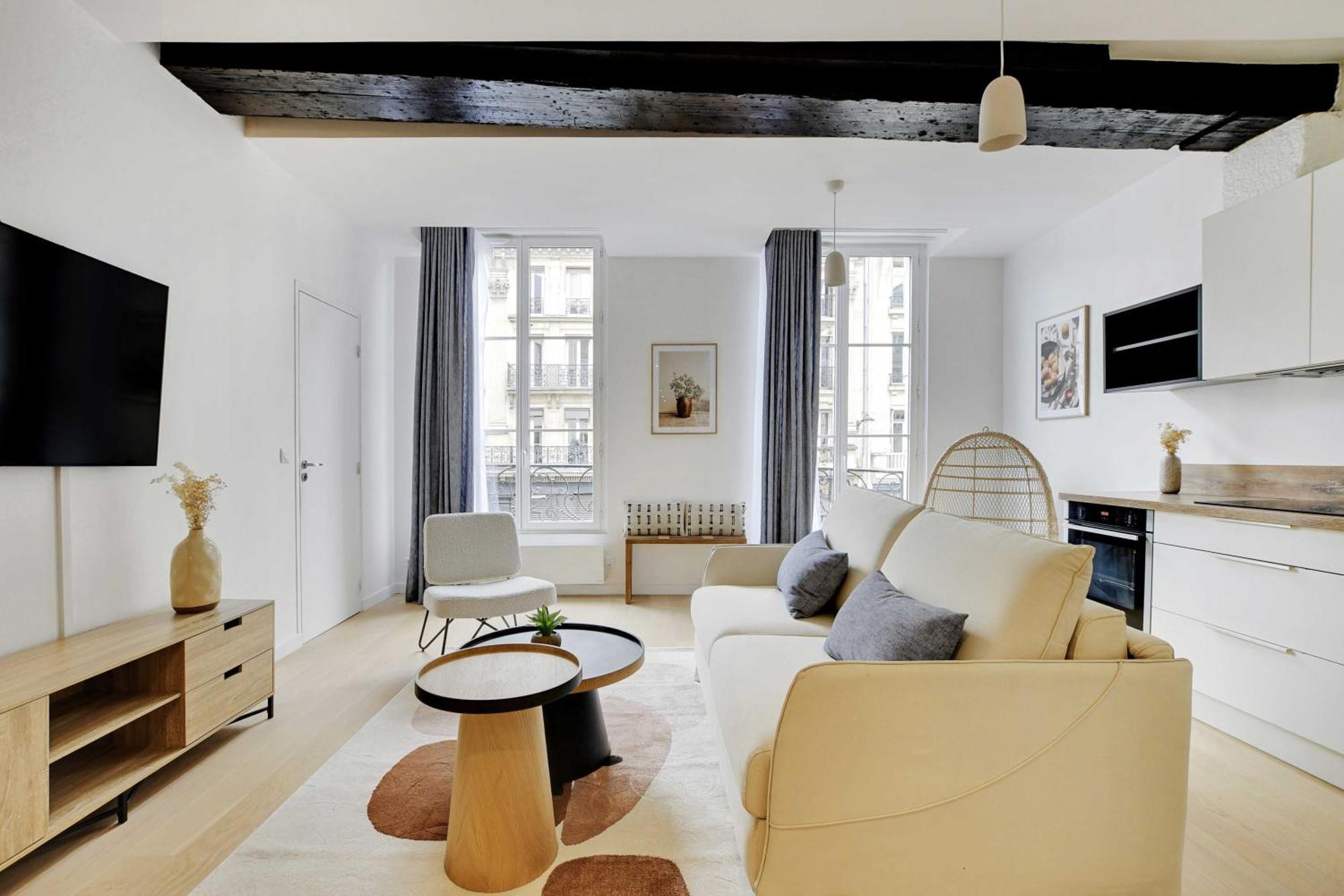 Modern - 2br-6p - In Heart Of Le Marais Apartment