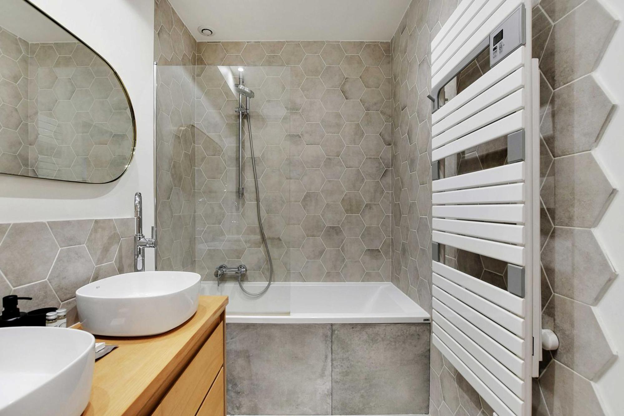 Modern - 2br-6p - In Heart Of Le Marais Apartment