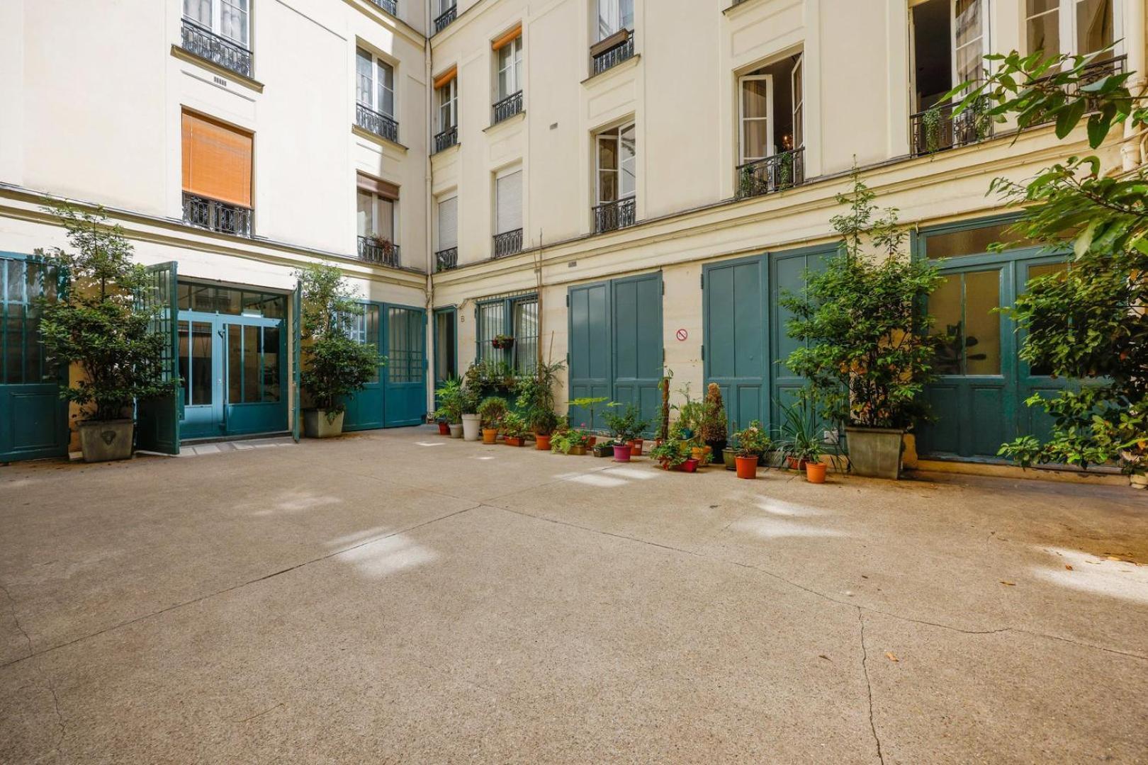 Apartment Marais Rosiers *