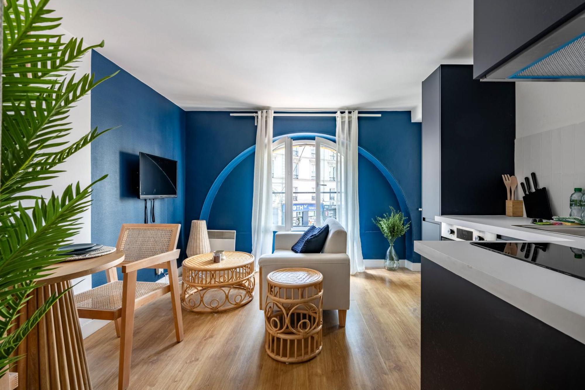 Close To Center Of I Fully Equipped Appartement Paris