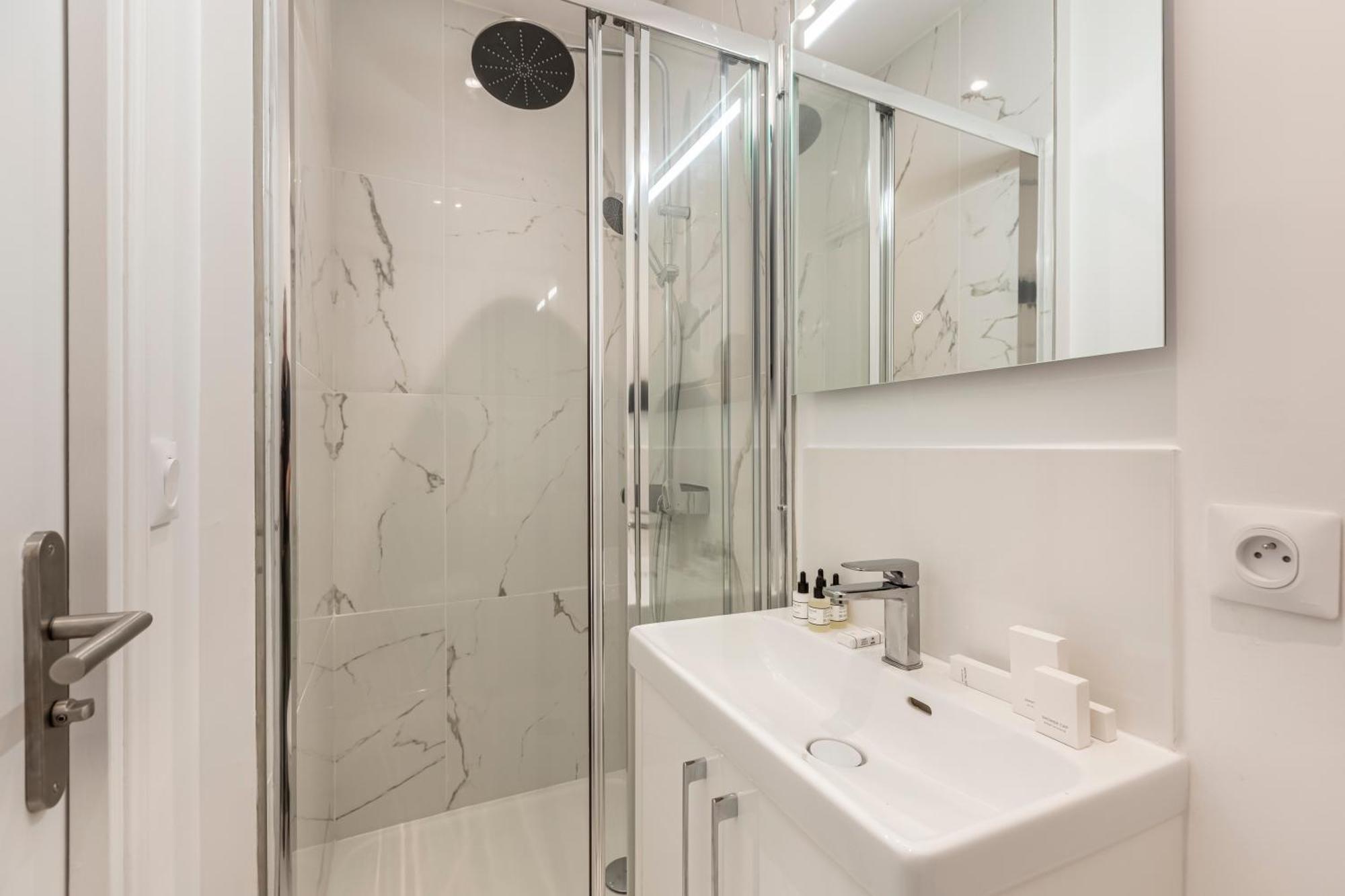 Apartment Rue De Rome By Sweett Paris