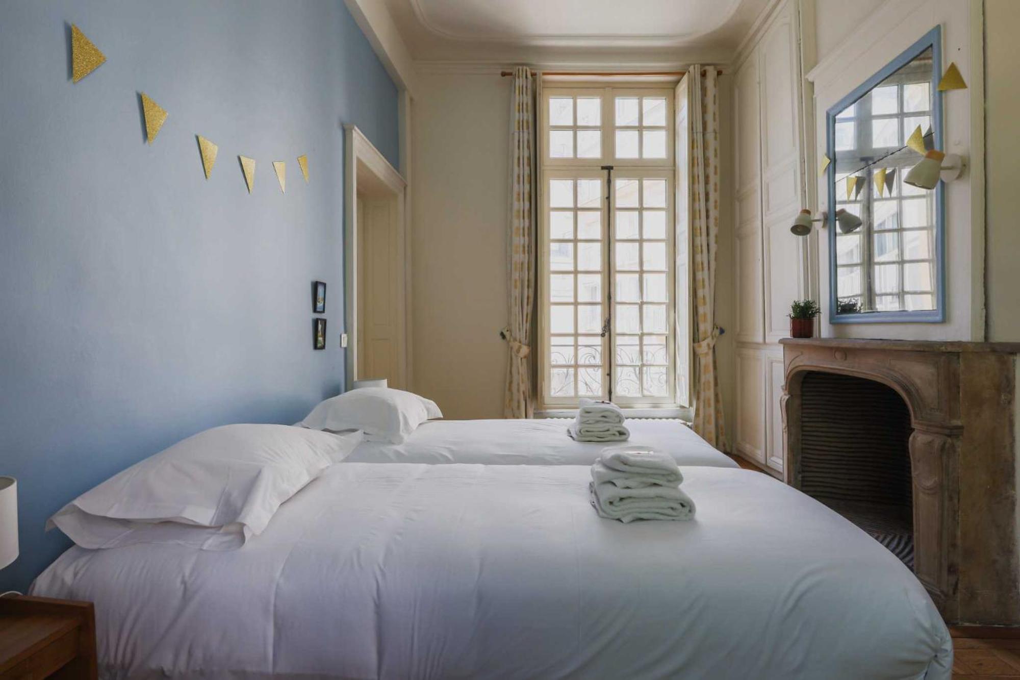 Exceptional - 2br-4p- Notre-dame Cathedral Paris