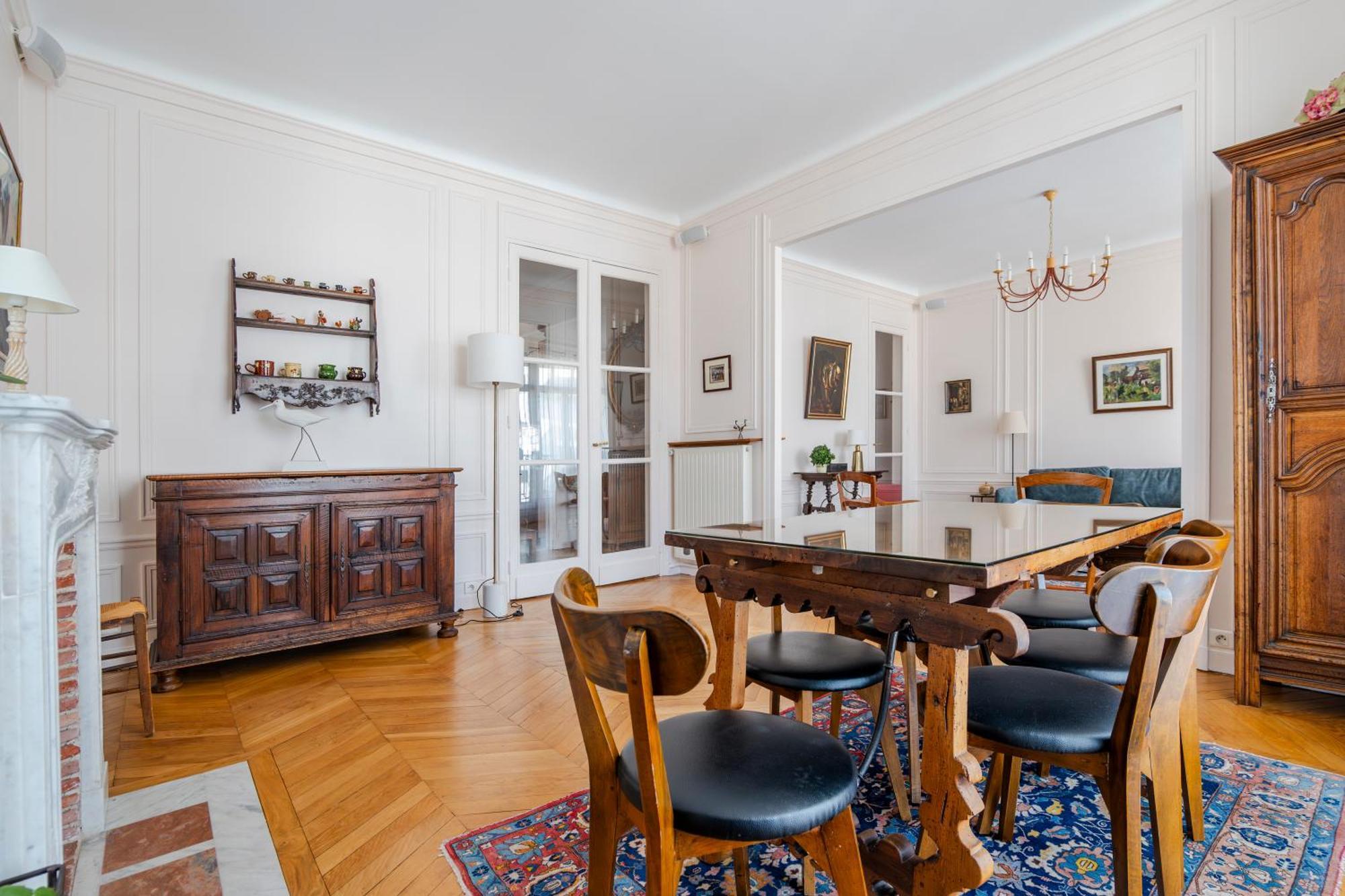 Apartment Veeve - Avenue To The Eiffel Tower *