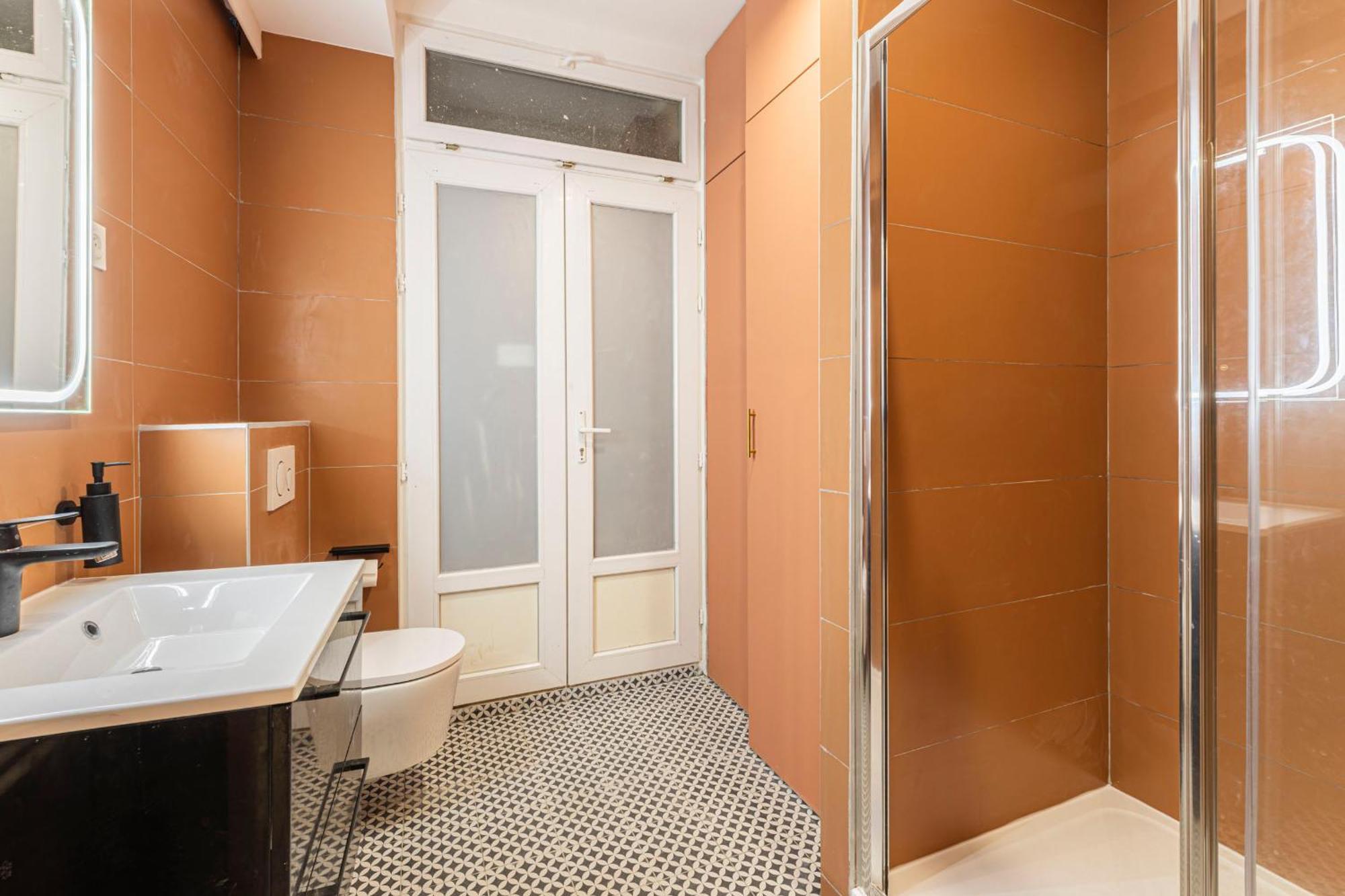 Marais Pompidou 3e, Jacuzzi, 2 Chambres, 4 A 6p *