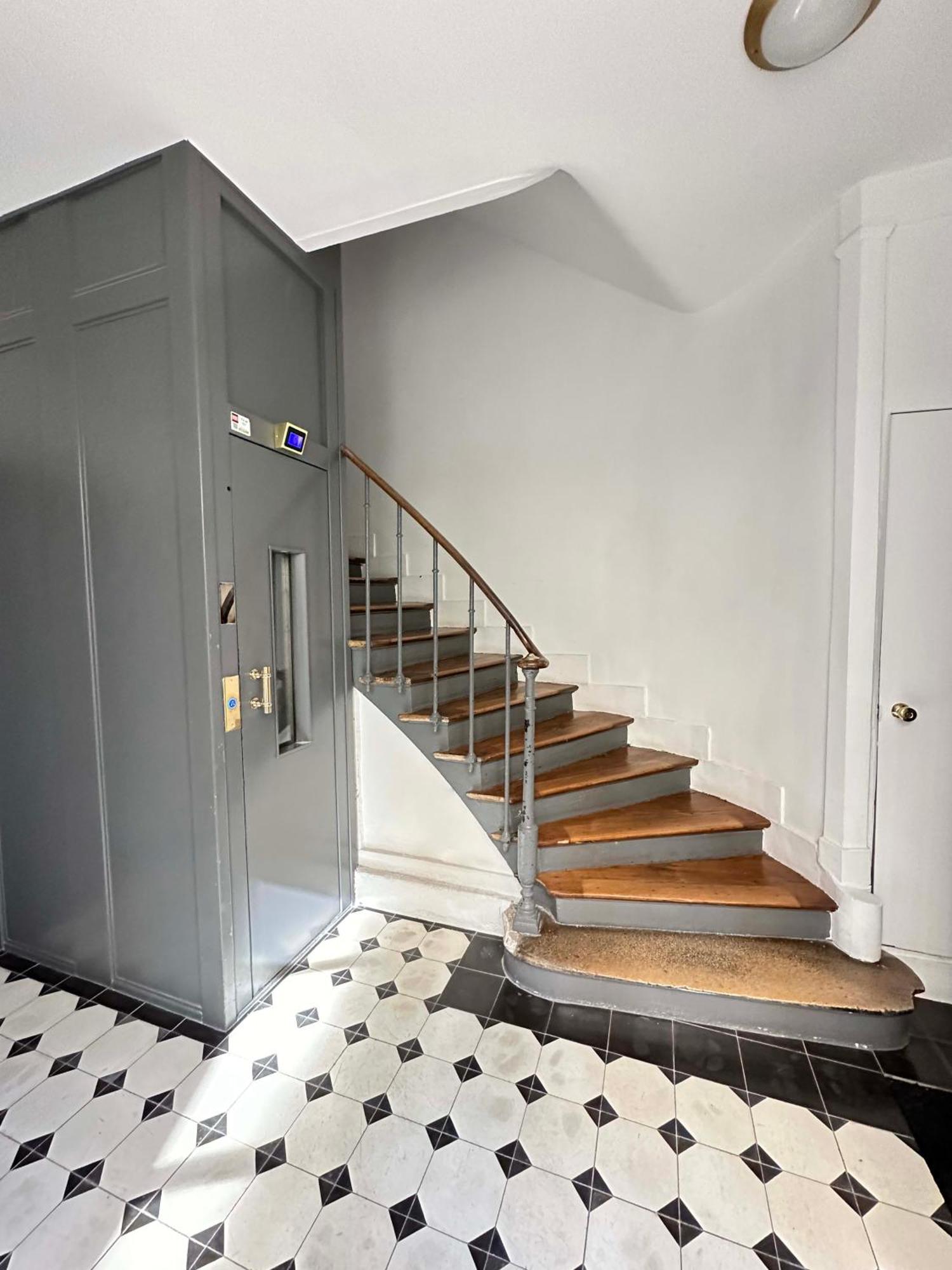 Luxembourg Garden Family Flat Delight * Paris