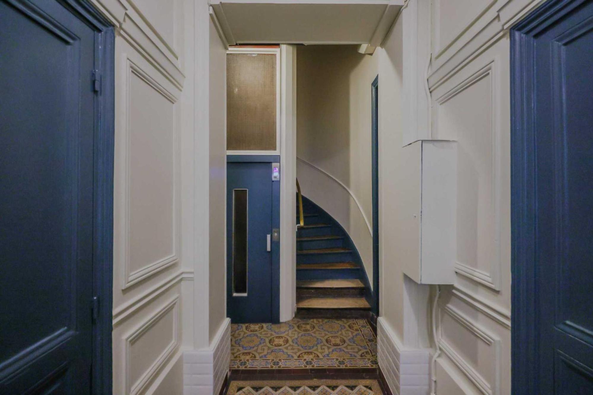Ideally Located In The Heart Of Apartment